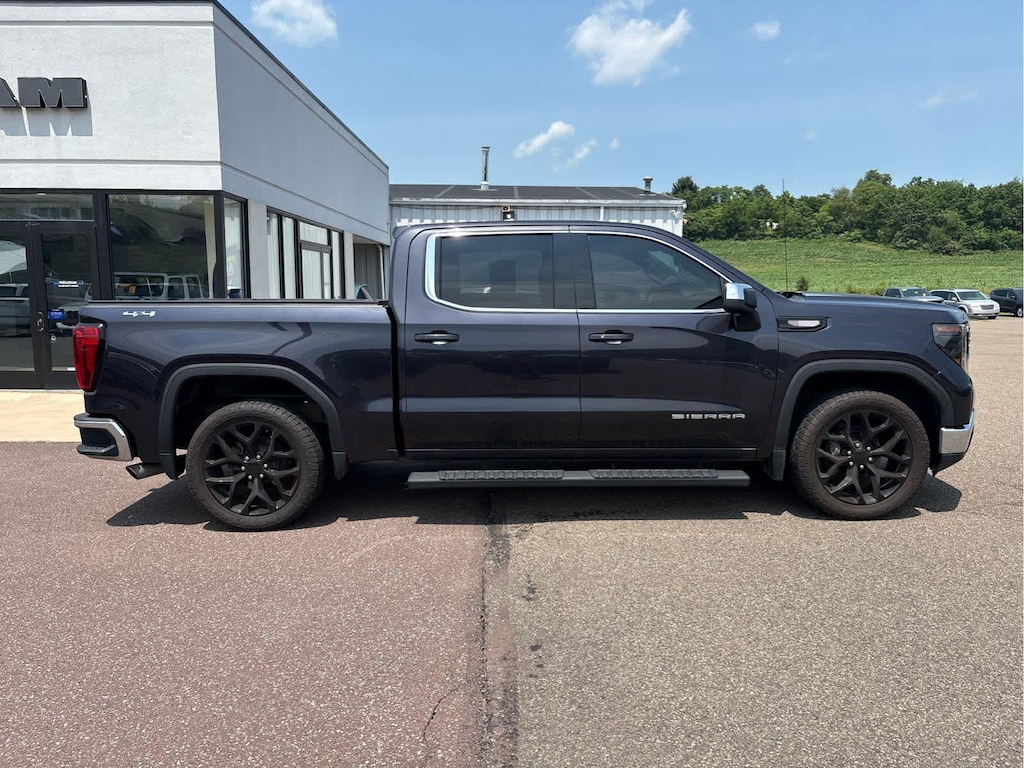 Used 2022 GMC Sierra 1500 SLE Truck