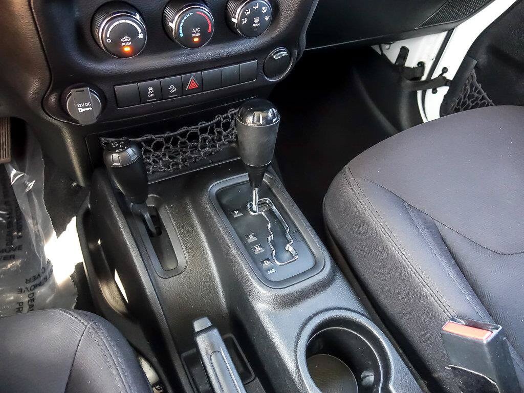 2015 Jeep Wrangler Unlimited Sport - Photo 21