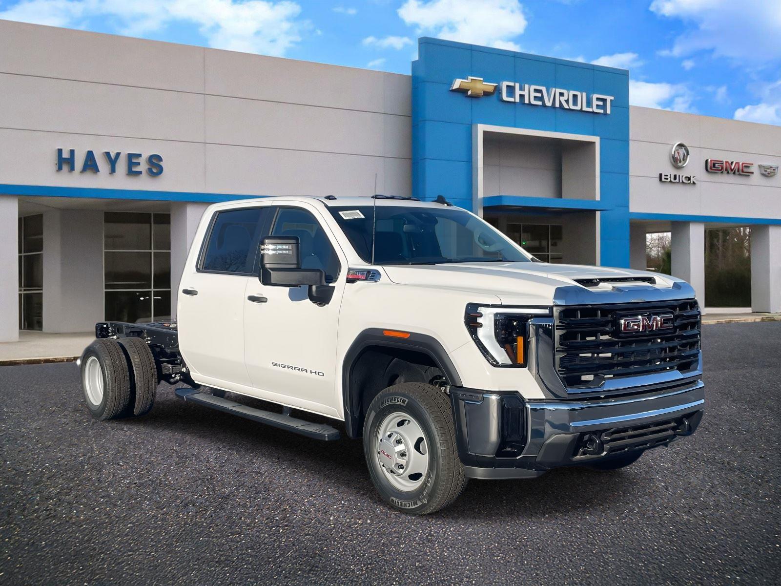 2026 GMC Sierra 3500 HD Chassis Cab Pro Truck