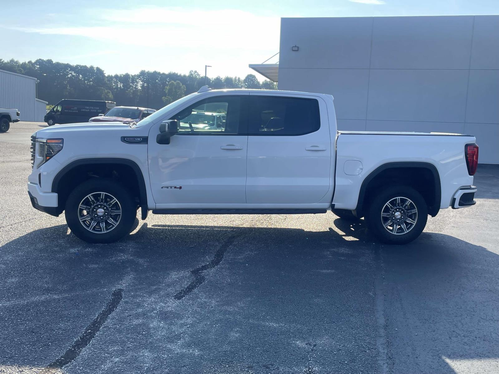 2024 GMC Sierra 1500 AT4 - Photo 8
