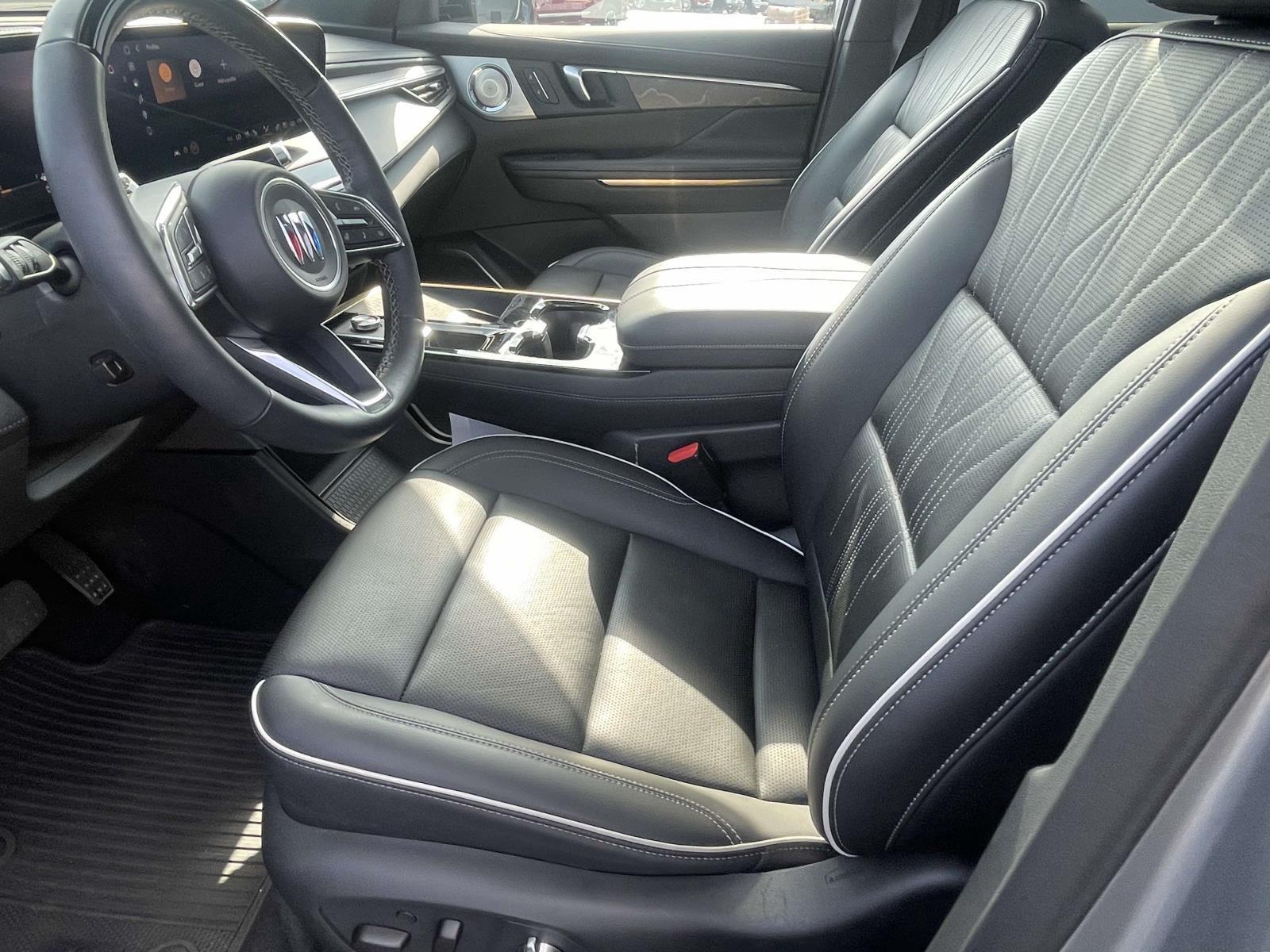 2025 Buick Enclave Avenir - Photo 17