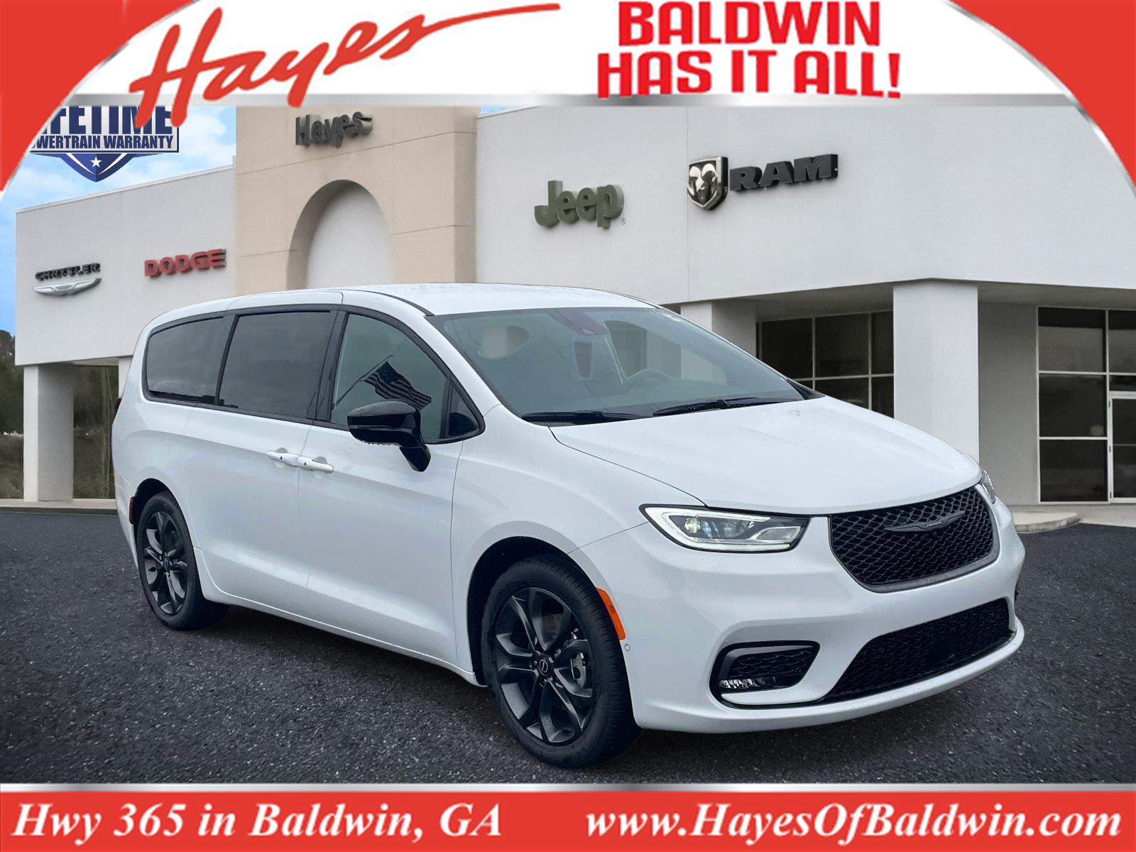 2026 Chrysler Pacifica Select