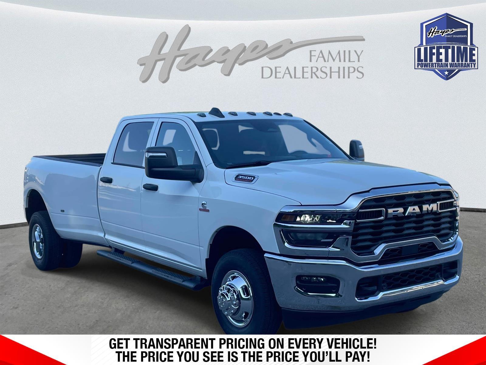 2026 Ram 3500 TRADESMAN CREW CAB 4X4 8' BOX Pickup