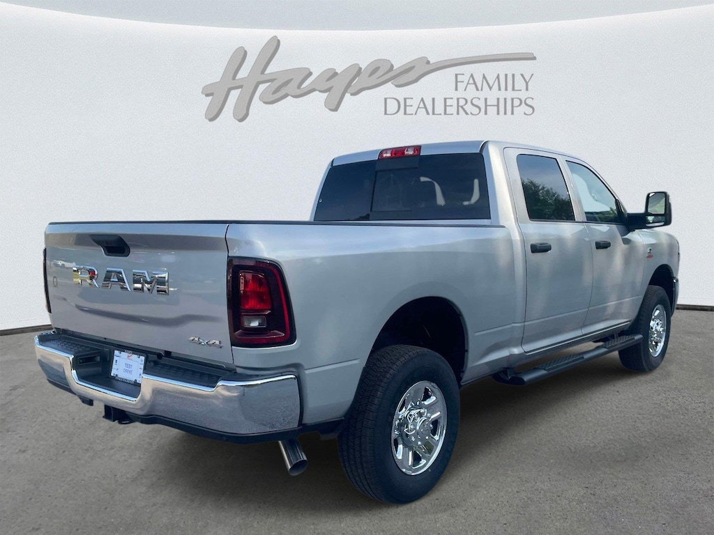 New 2026 Ram 2500 TRADESMAN CREW CAB 4X4 6'4 BOX Pickup