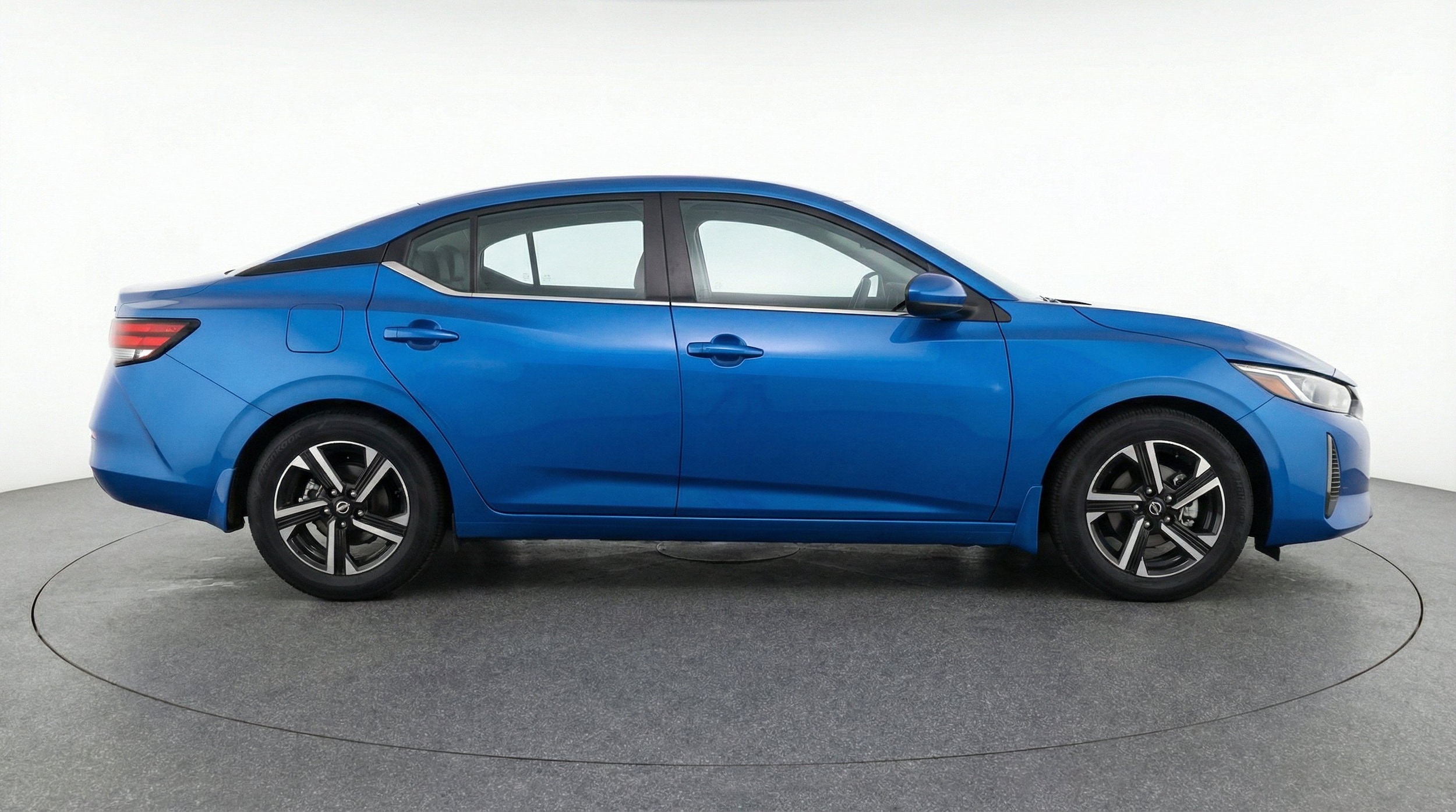 Thumbnail: 2025 Nissan Sentra - 11
