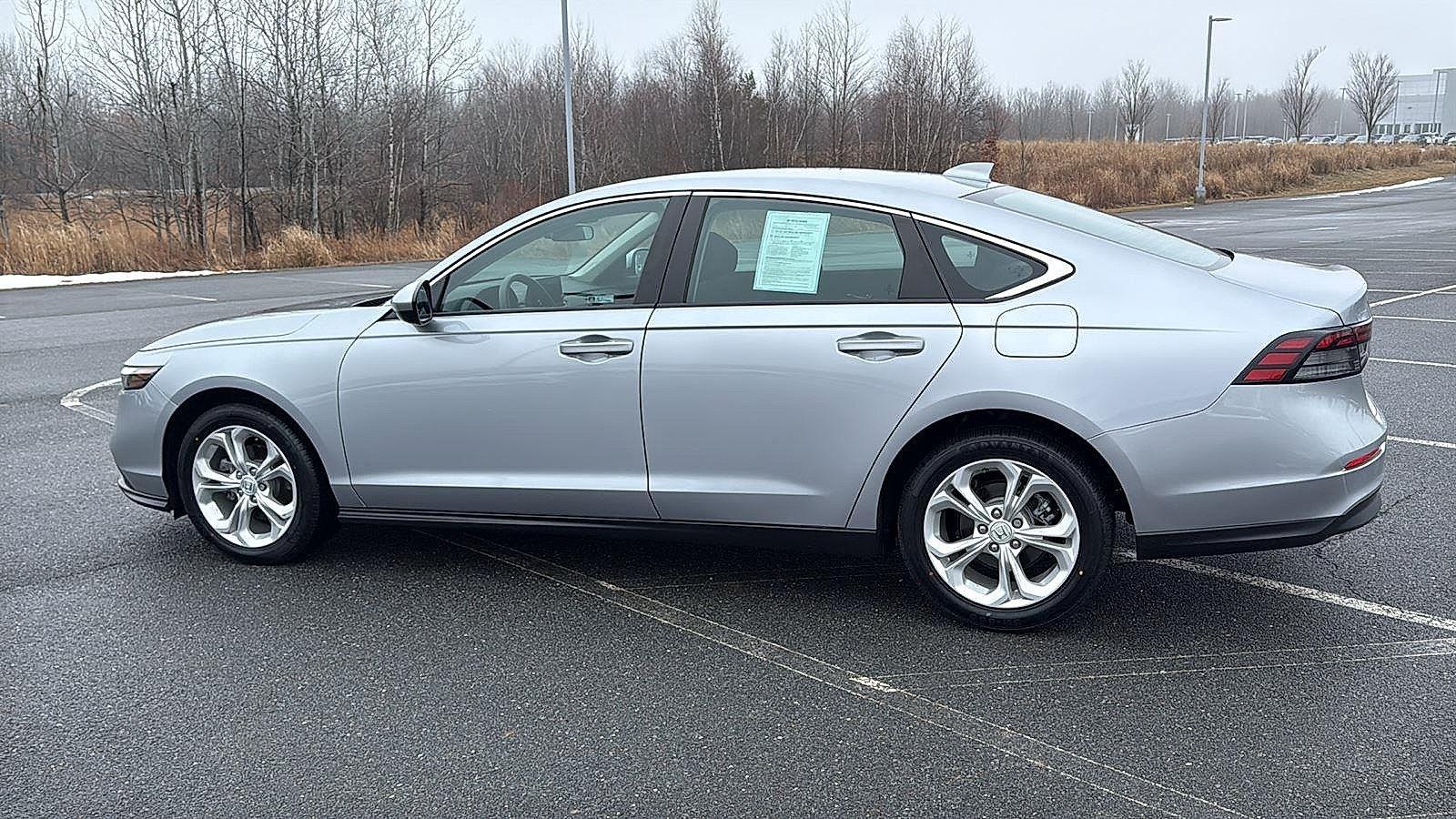 2023 Honda Accord LX - Photo 11