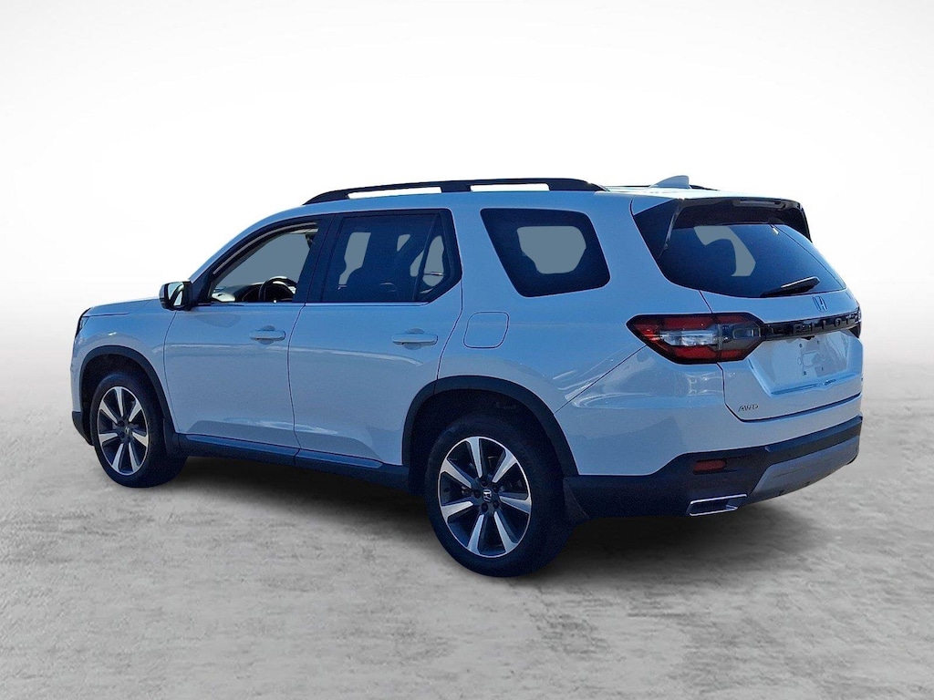 Used 2025 Honda Pilot Elite SUV