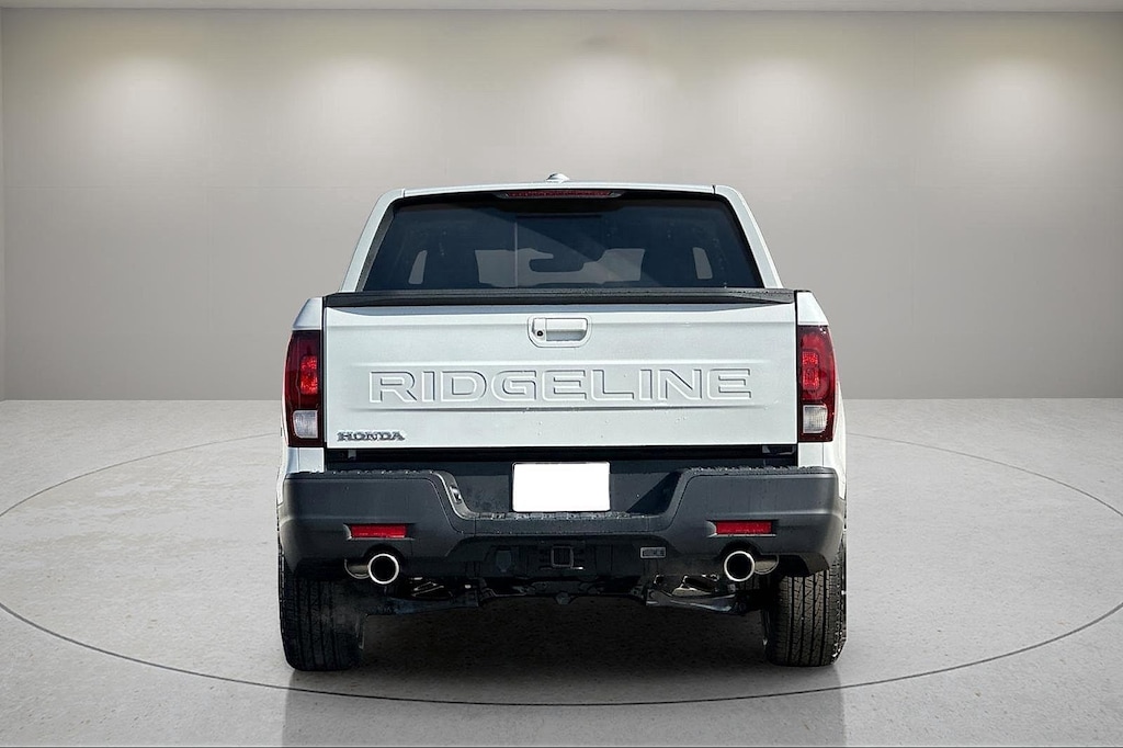 New 2025 Honda Ridgeline RTL Truck Crew Cab