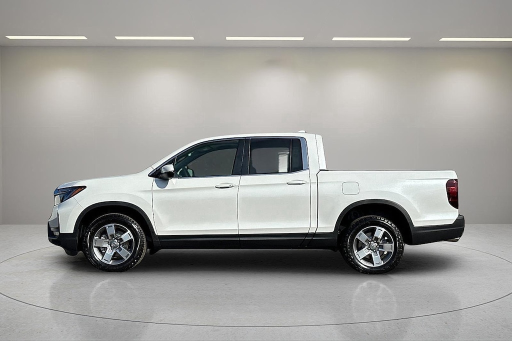 New 2025 Honda Ridgeline RTL Truck Crew Cab