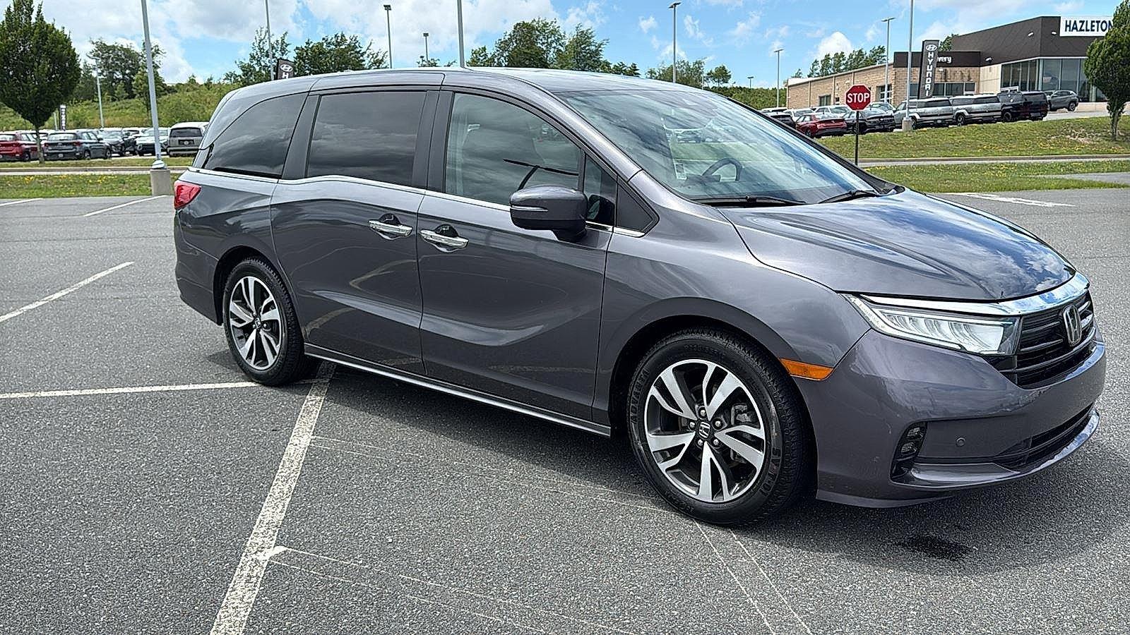 Used 2023 Honda Odyssey Touring Van