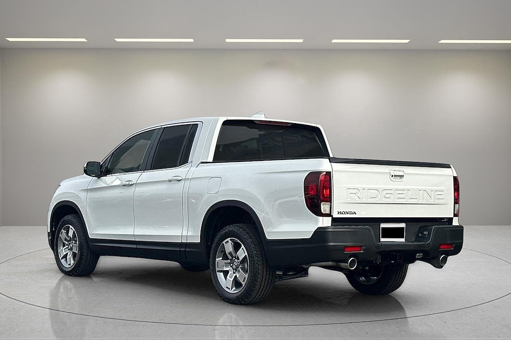 New 2026 Honda Ridgeline RTL Truck Crew Cab