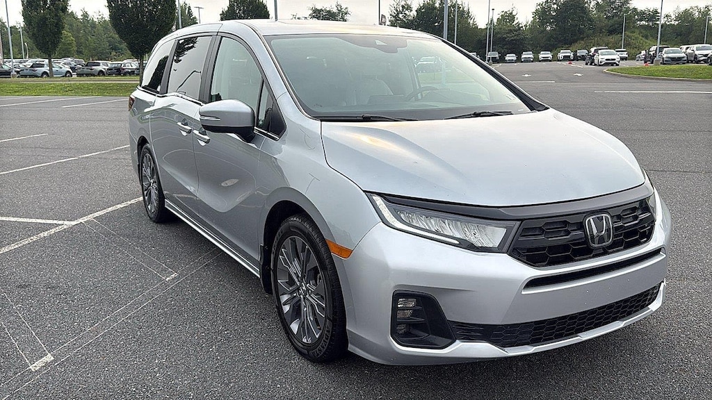 Used 2025 Honda Odyssey Touring Van
