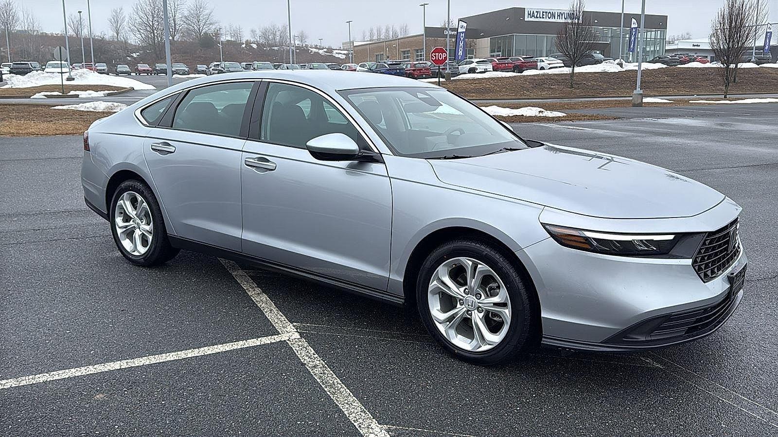 2023 Honda Accord LX - Photo 2