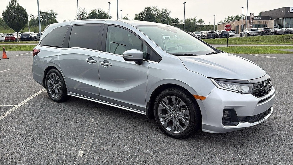 Used 2025 Honda Odyssey Touring Van