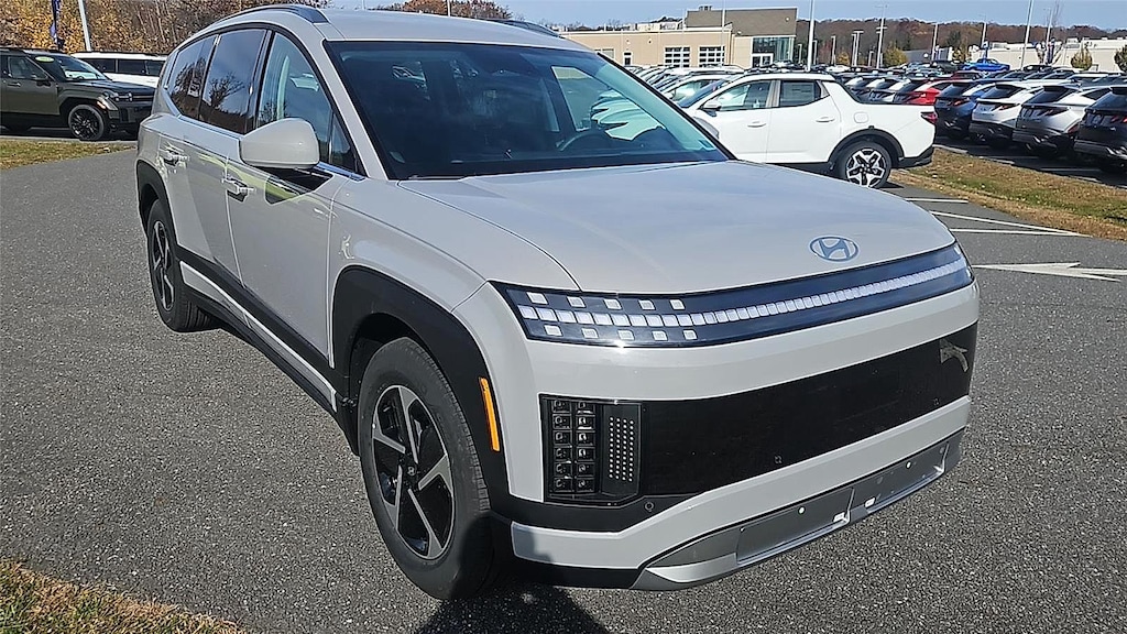 New 2026 Hyundai IONIQ 9 SE SUV