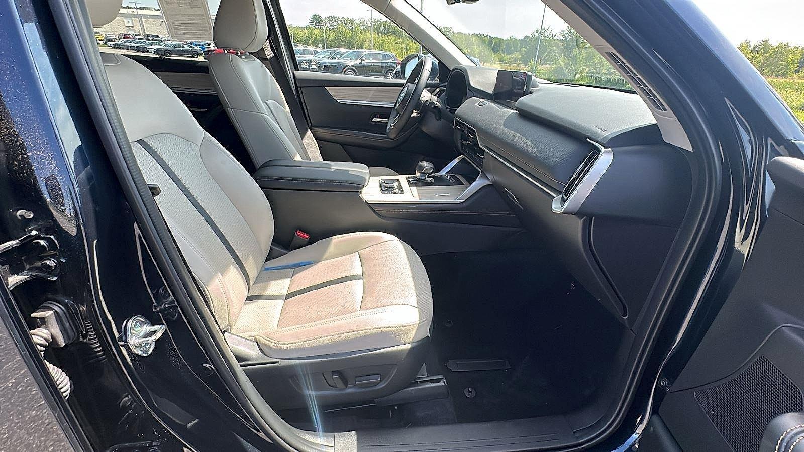 2024 Mazda CX-90 Preferred Package - Photo 19