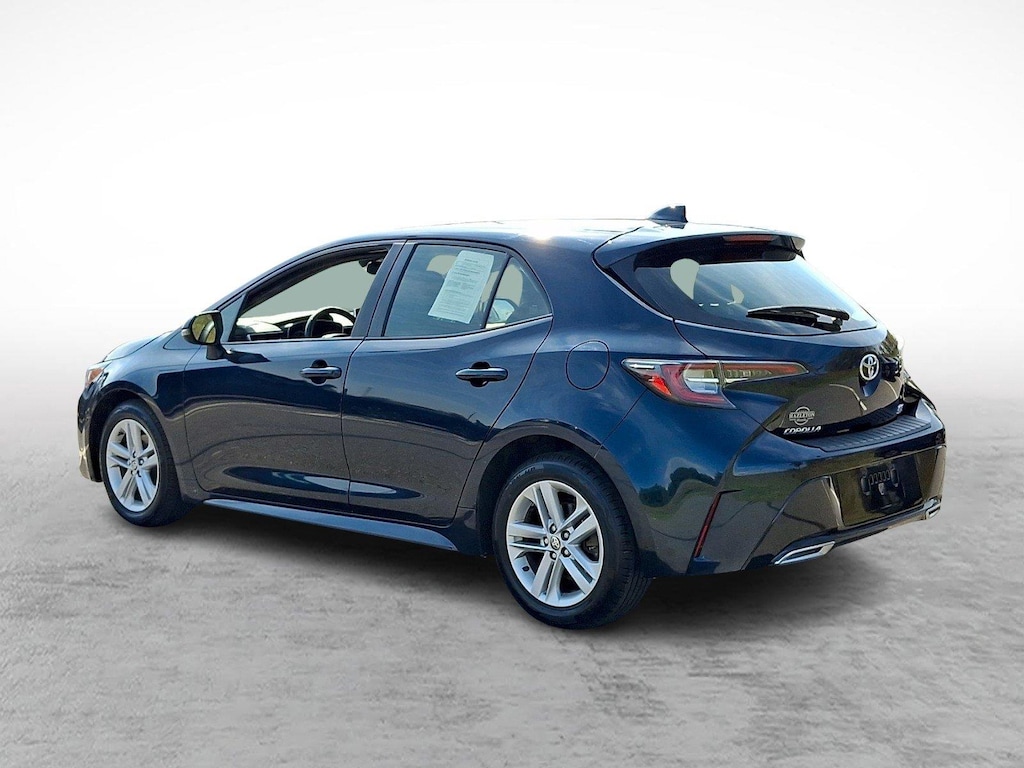 Used 2020 Toyota Corolla Hatchback SE Hatchback