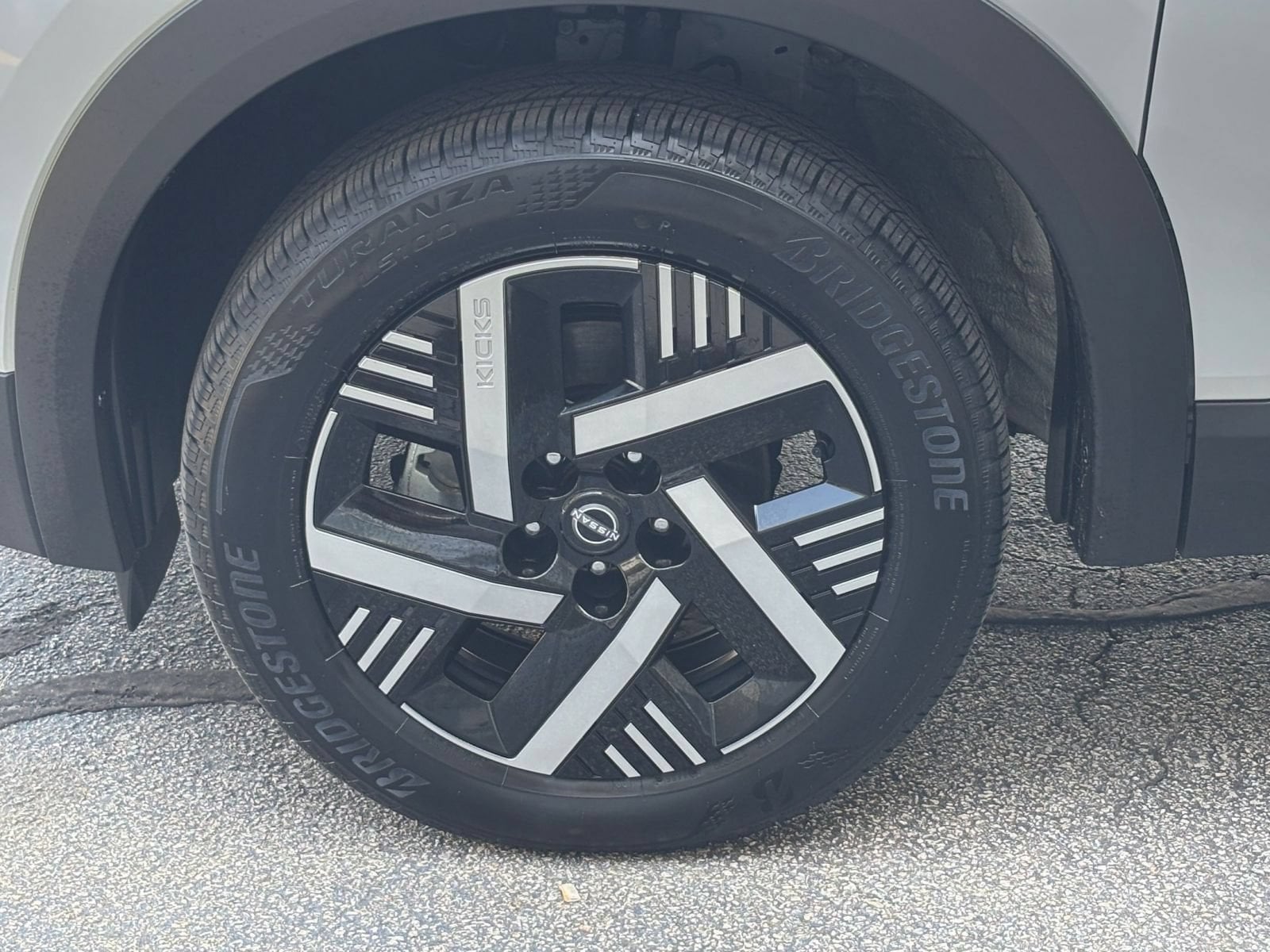 Thumbnail: 2026 Nissan Kicks - 28