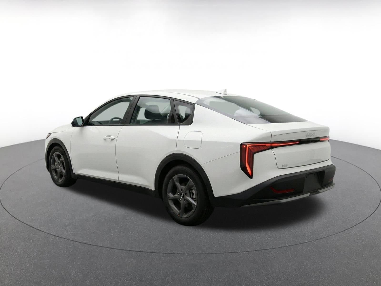 Thumbnail: 2025 Kia K4 - 6