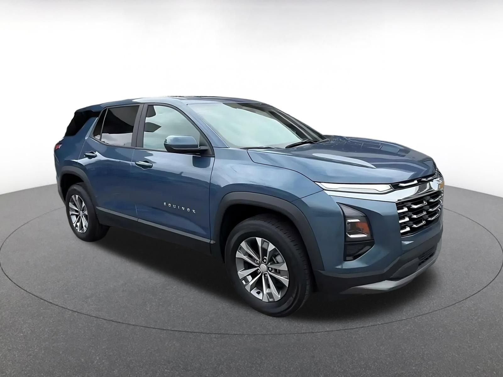 Thumbnail: 2025 Chevrolet Equinox - 2