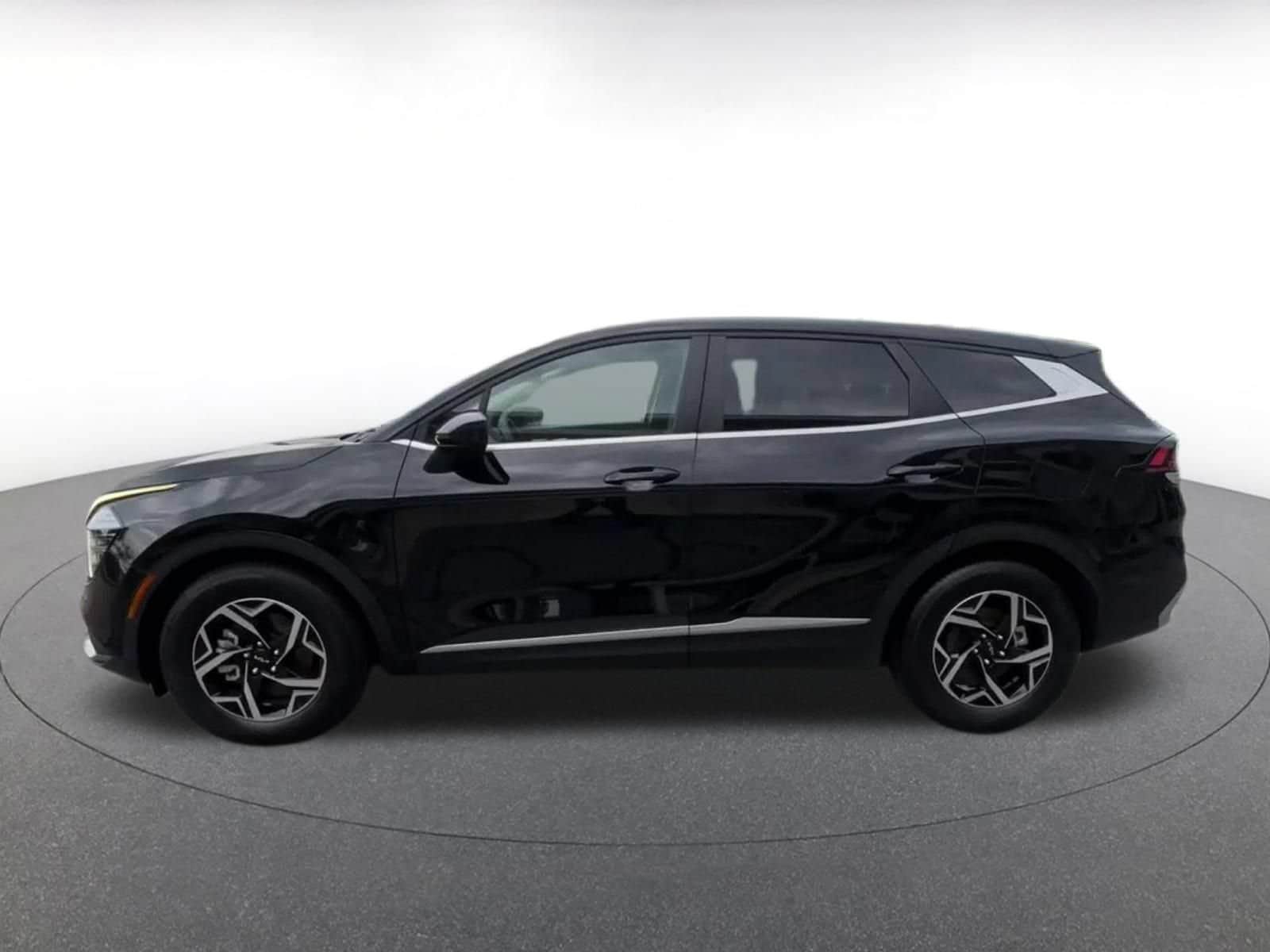 Thumbnail: 2025 Kia Sportage - 8