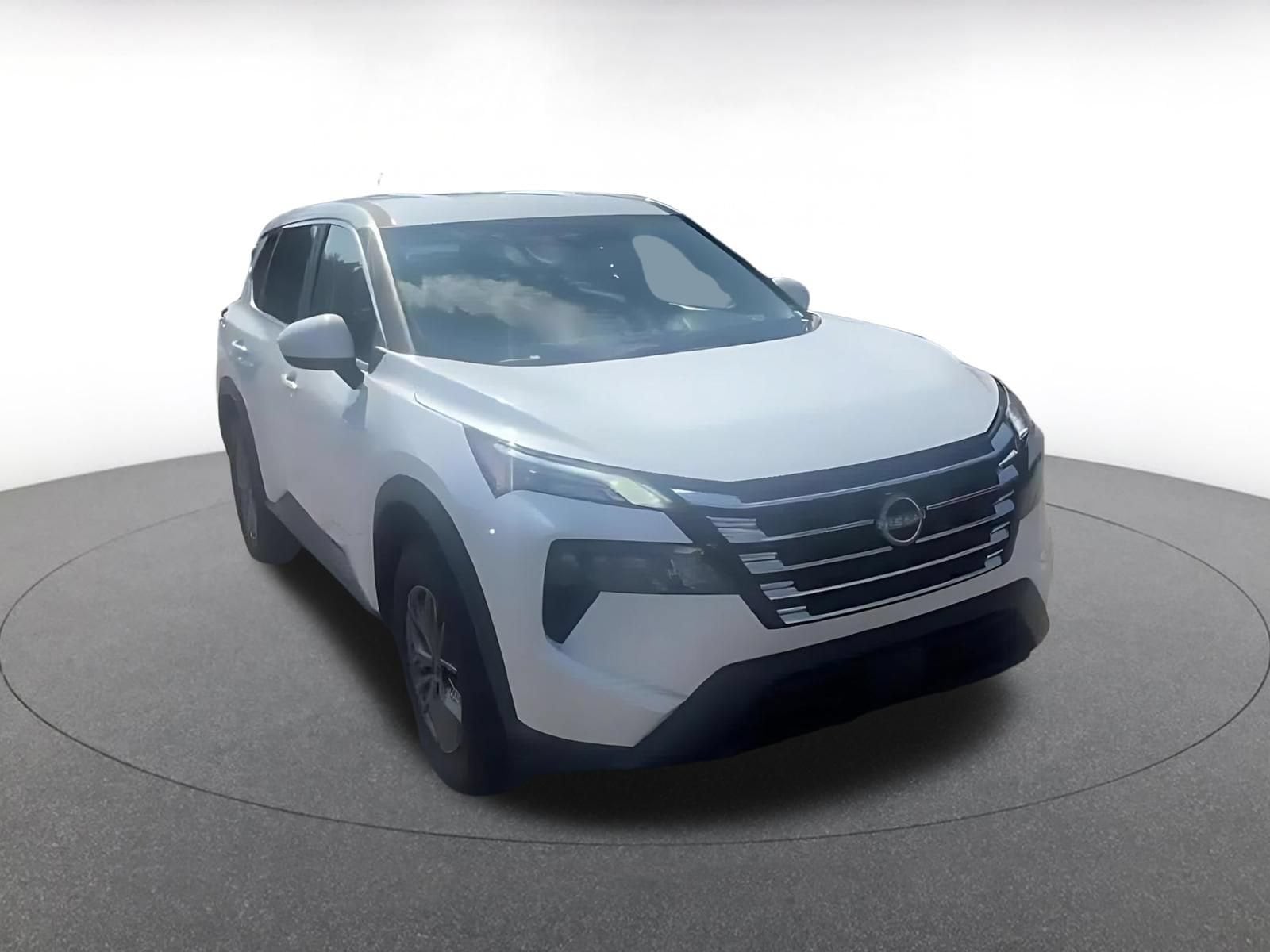 Thumbnail: 2026 Nissan Rogue - 3