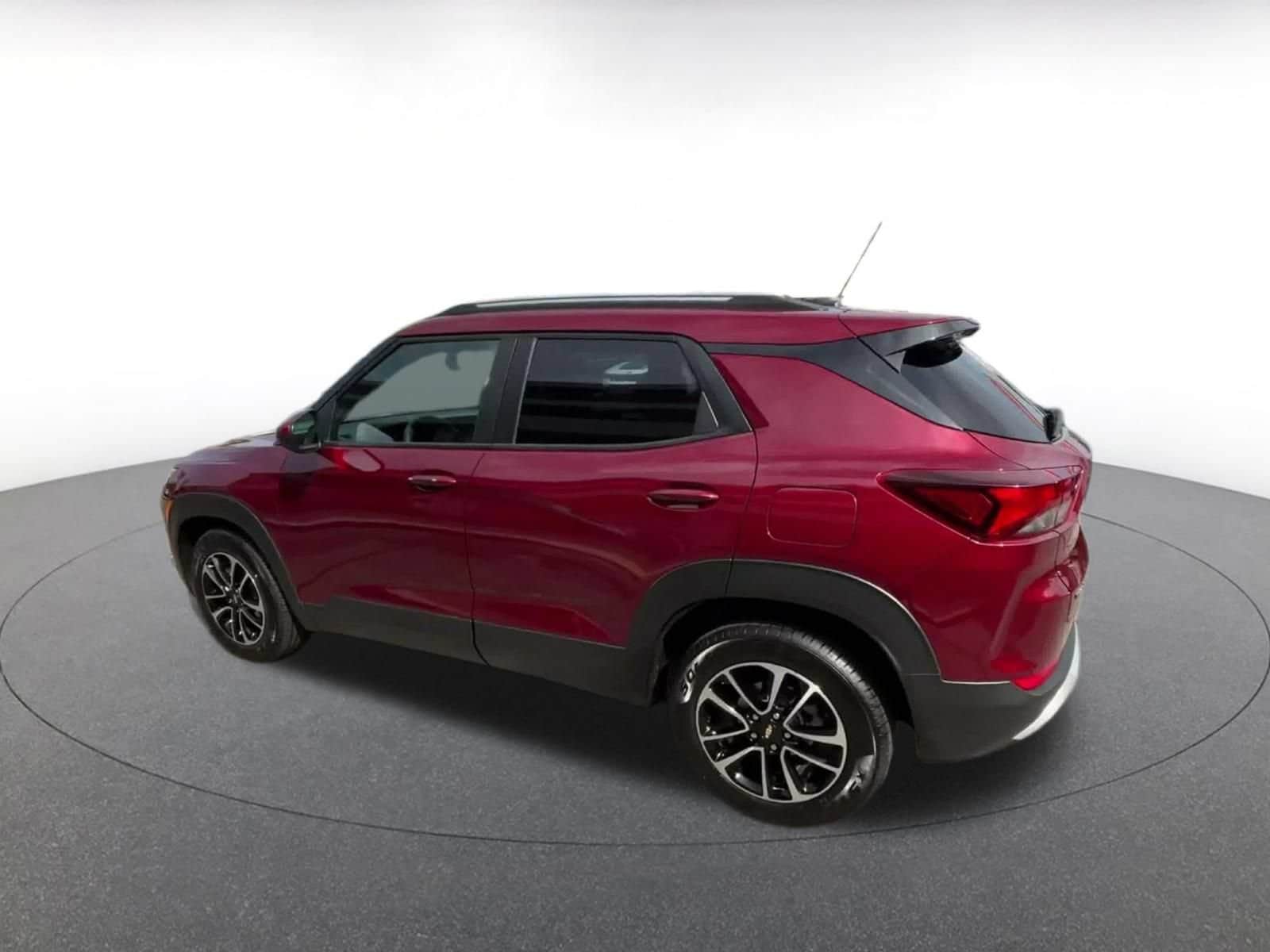 Thumbnail: 2025 Chevrolet TrailBlazer - 9