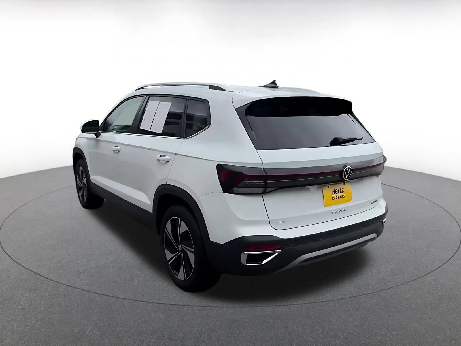 Thumbnail: 2025 Volkswagen Taos - 10