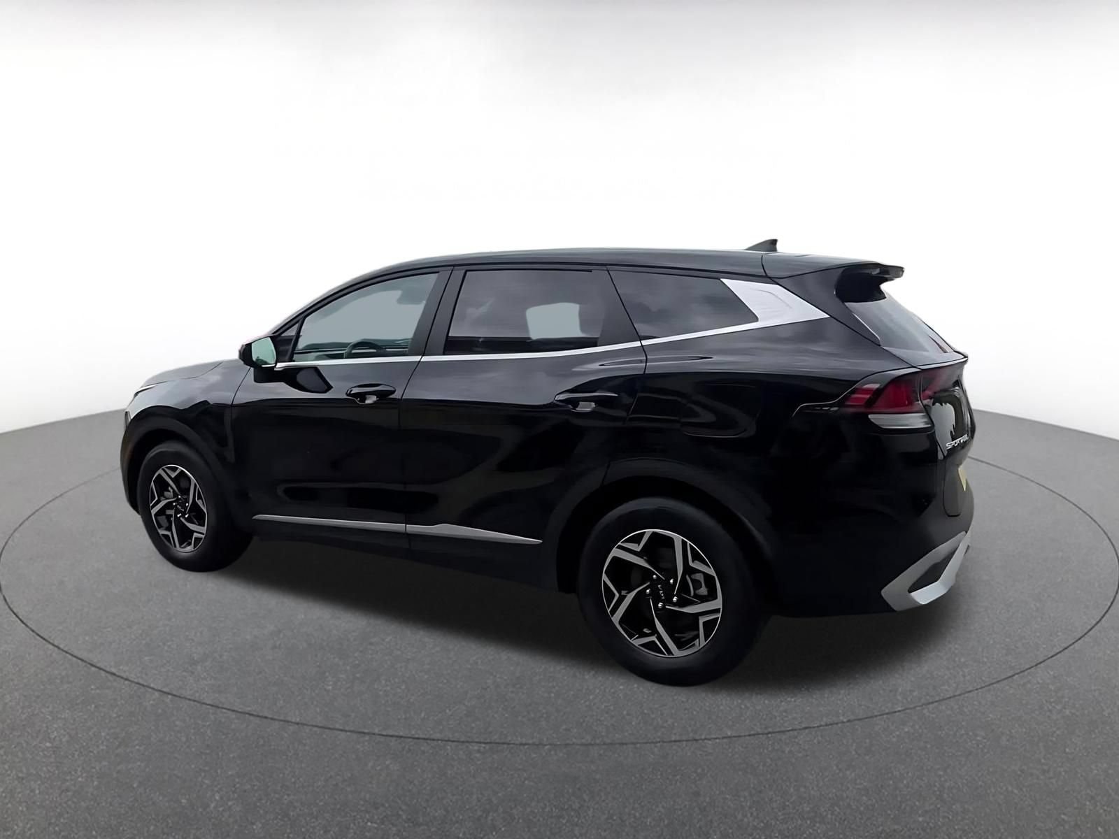 Thumbnail: 2025 Kia Sportage - 9