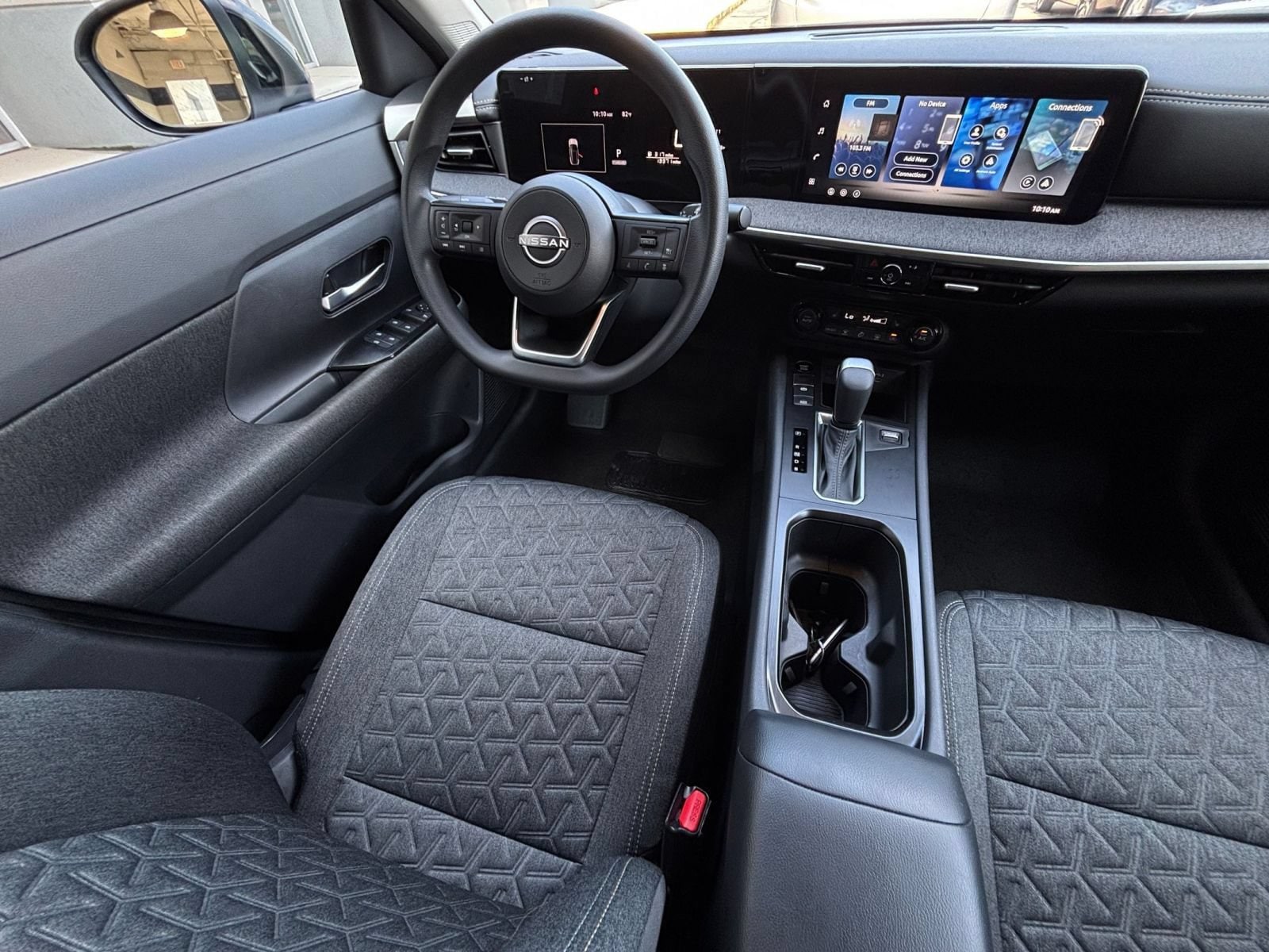 Thumbnail: 2026 Nissan Kicks - 32