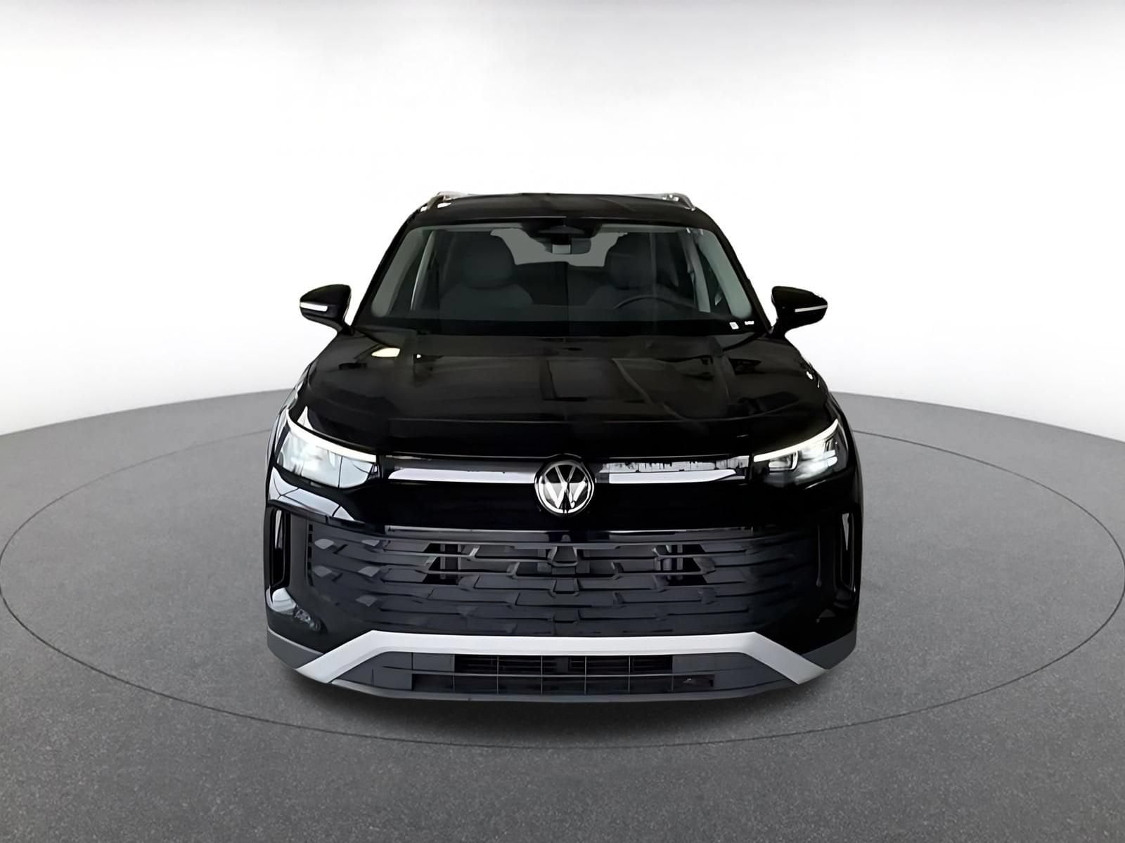Thumbnail: 2026 Volkswagen Tiguan - 4