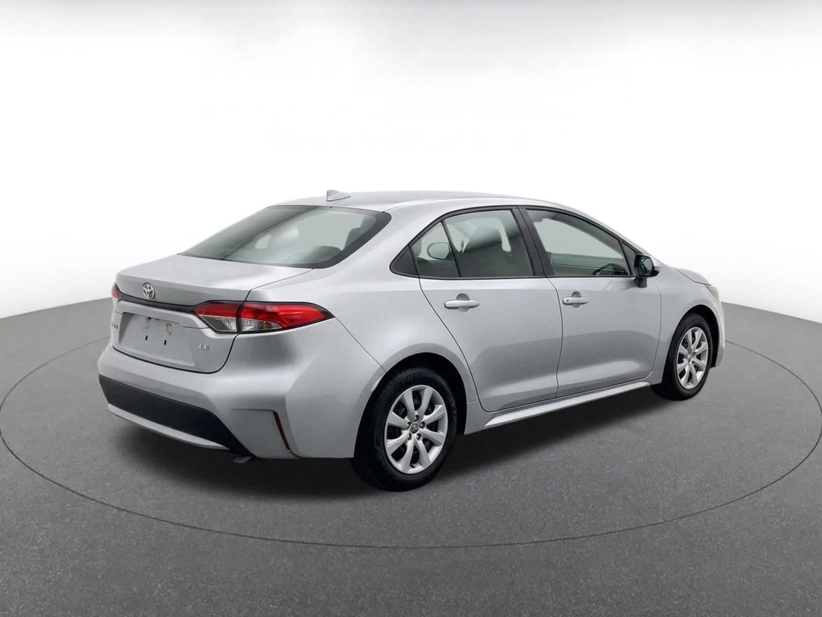 Thumbnail: 2025 Toyota Corolla - 10