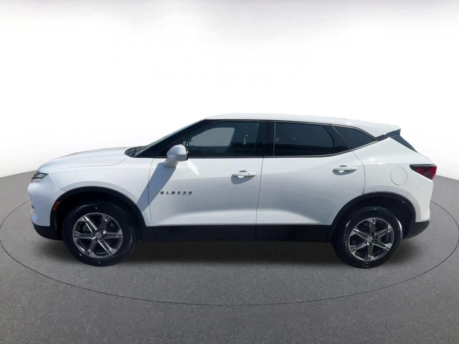 Thumbnail: 2026 Chevrolet Blazer - 8