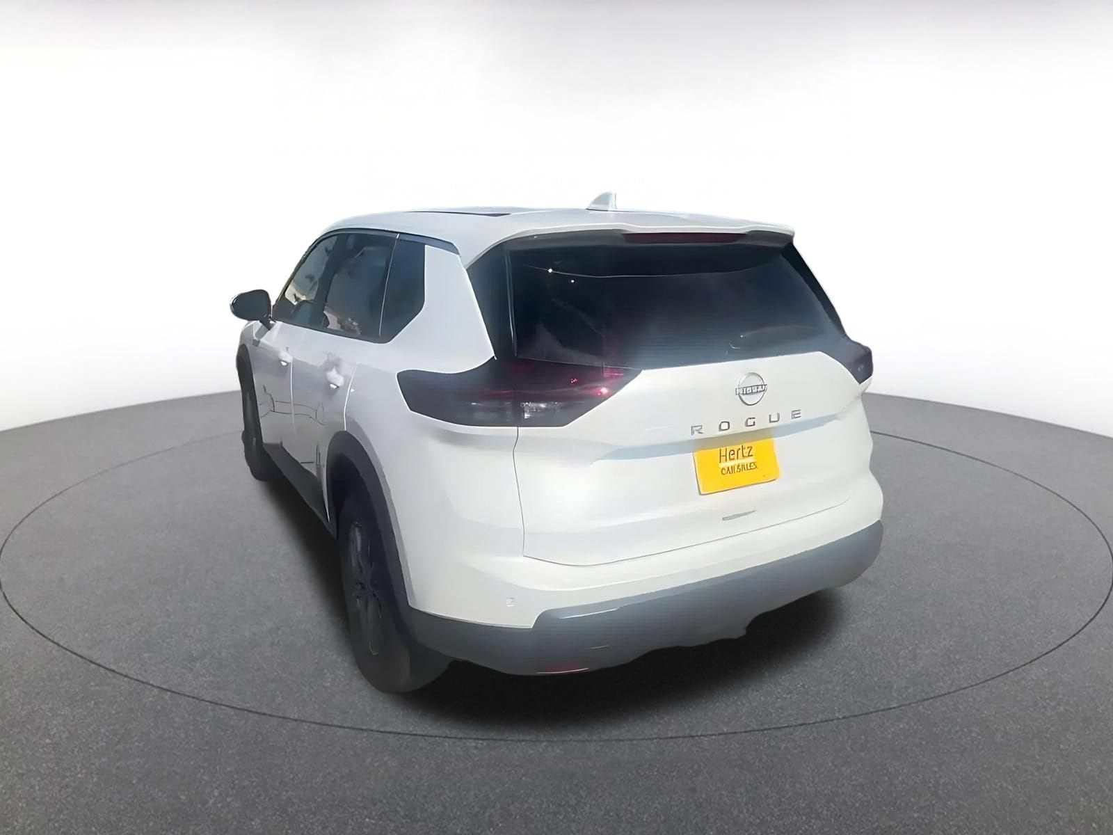 Thumbnail: 2026 Nissan Rogue - 10