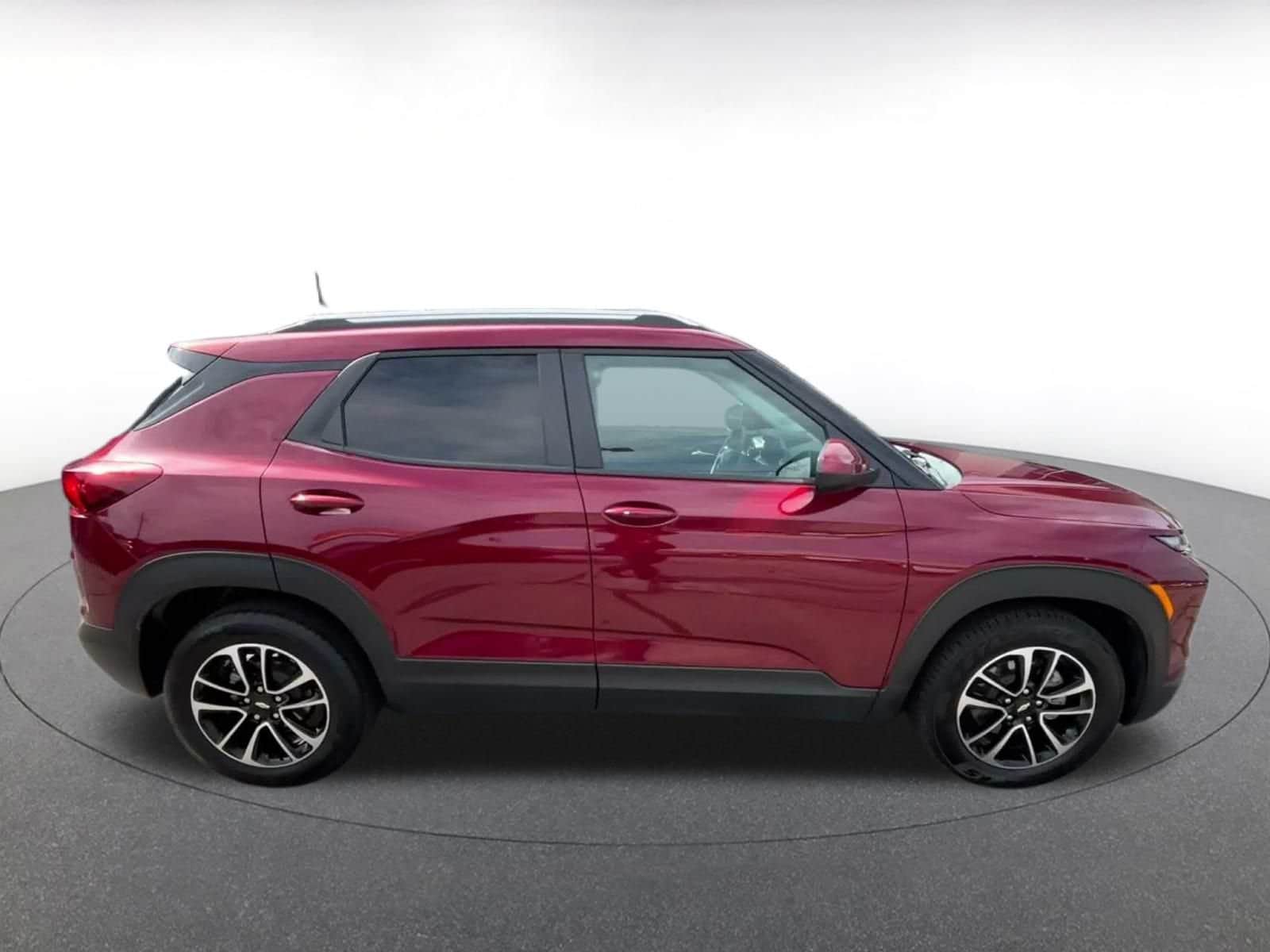 Thumbnail: 2025 Chevrolet TrailBlazer - 15