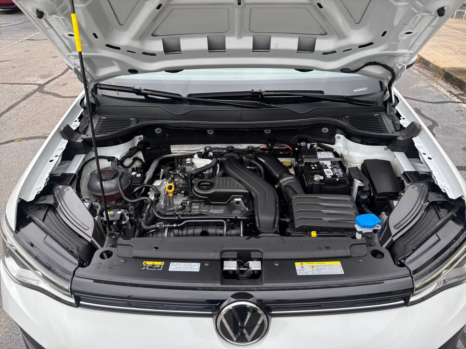 Thumbnail: 2025 Volkswagen Taos - 32