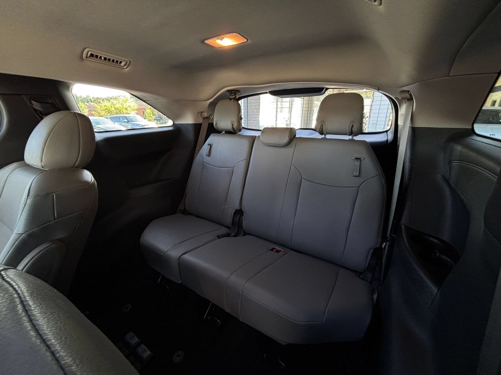 Thumbnail: 2025 Toyota Sienna - 31