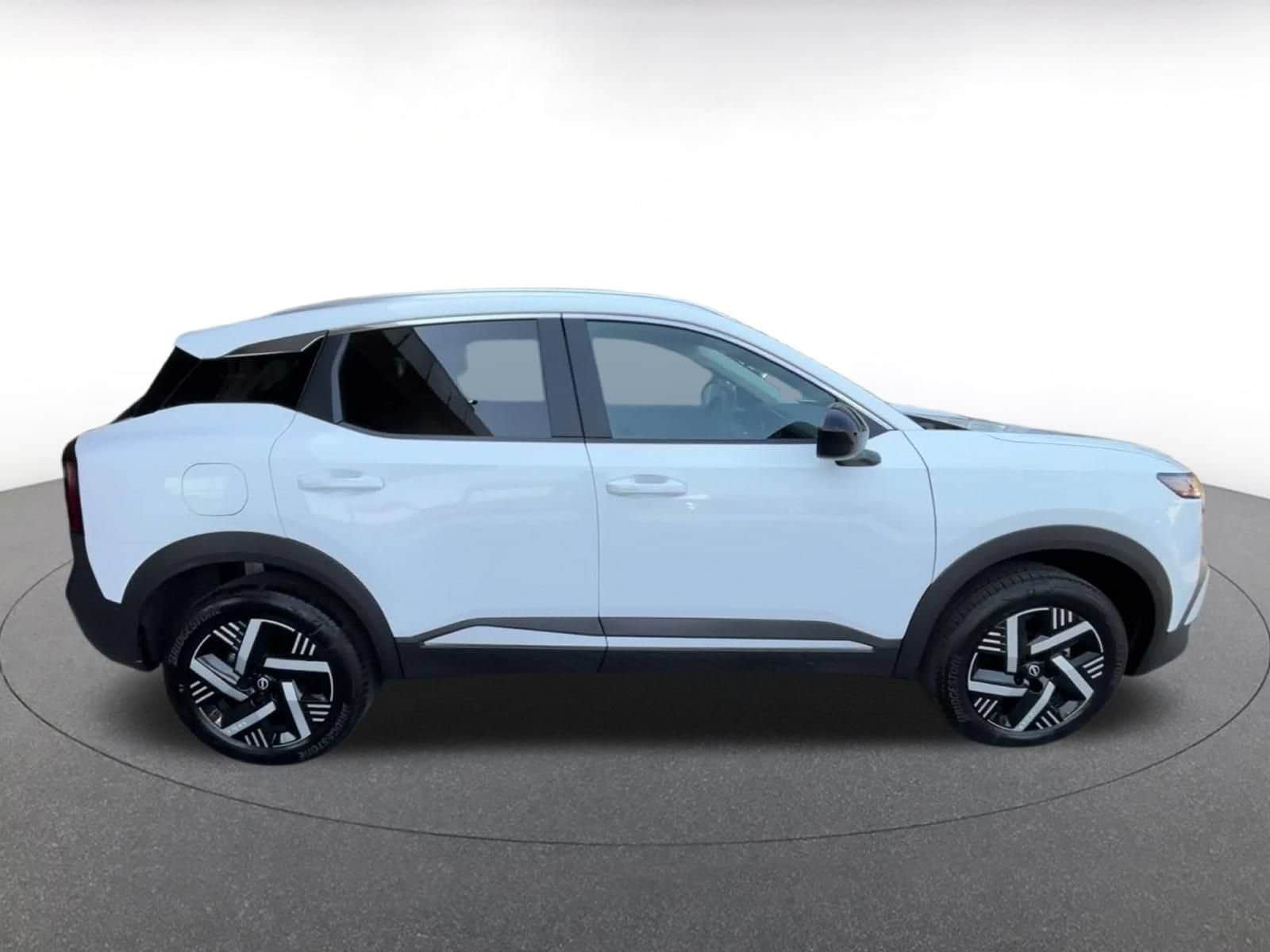 Thumbnail: 2026 Nissan Kicks - 15