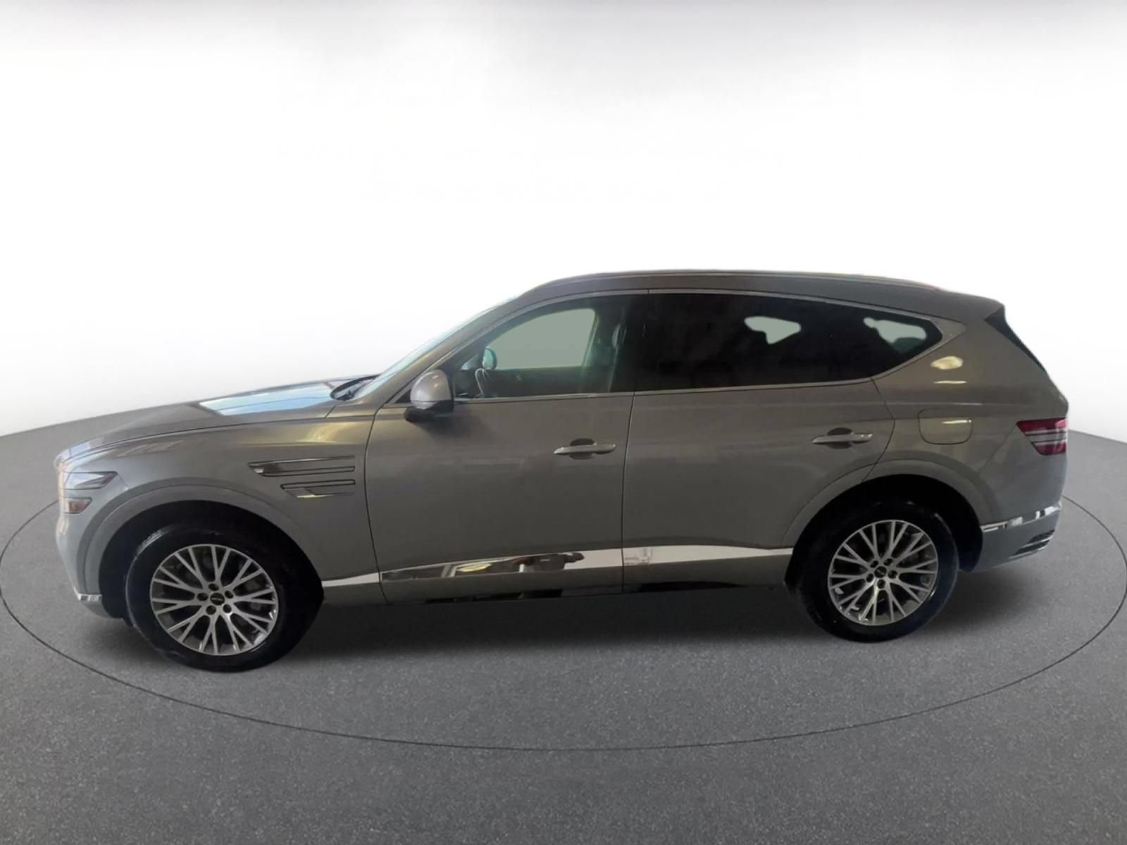 Thumbnail: 2026 Genesis GV80 - 8