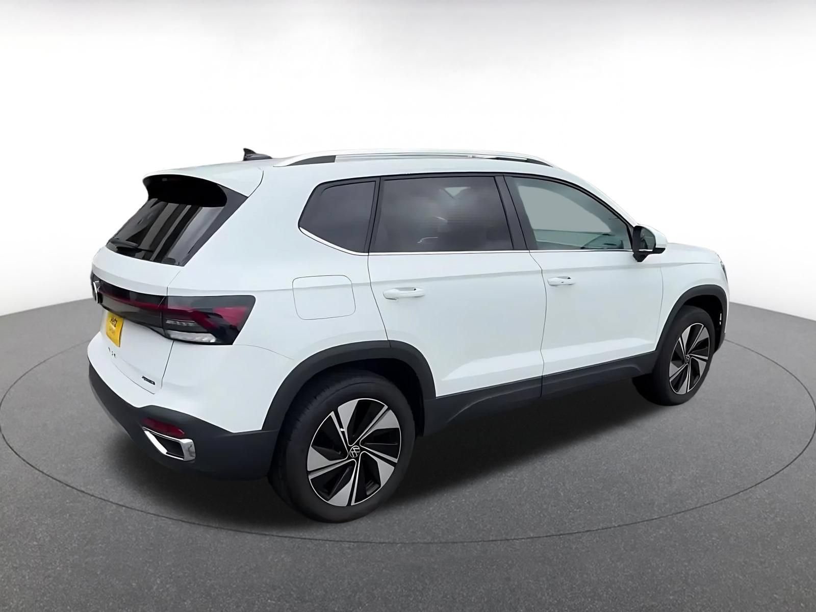 Thumbnail: 2025 Volkswagen Taos - 14