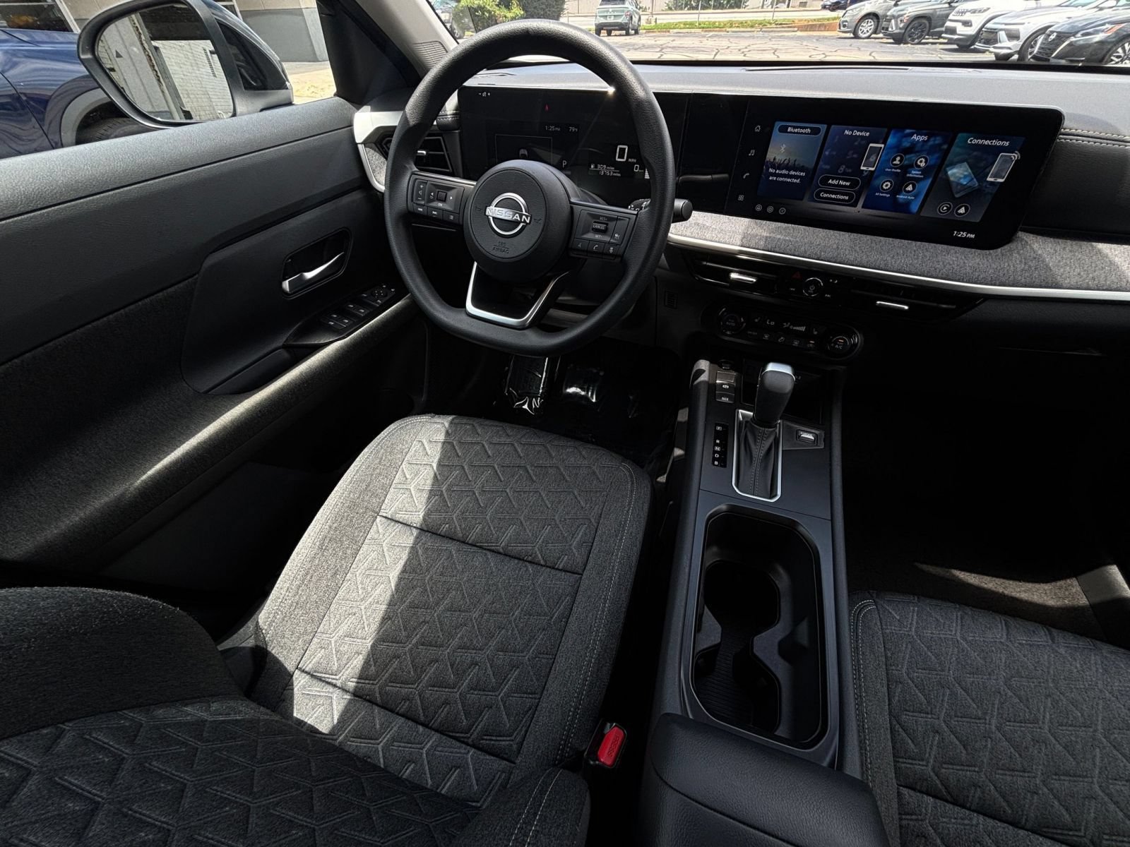 Thumbnail: 2026 Nissan Kicks - 32