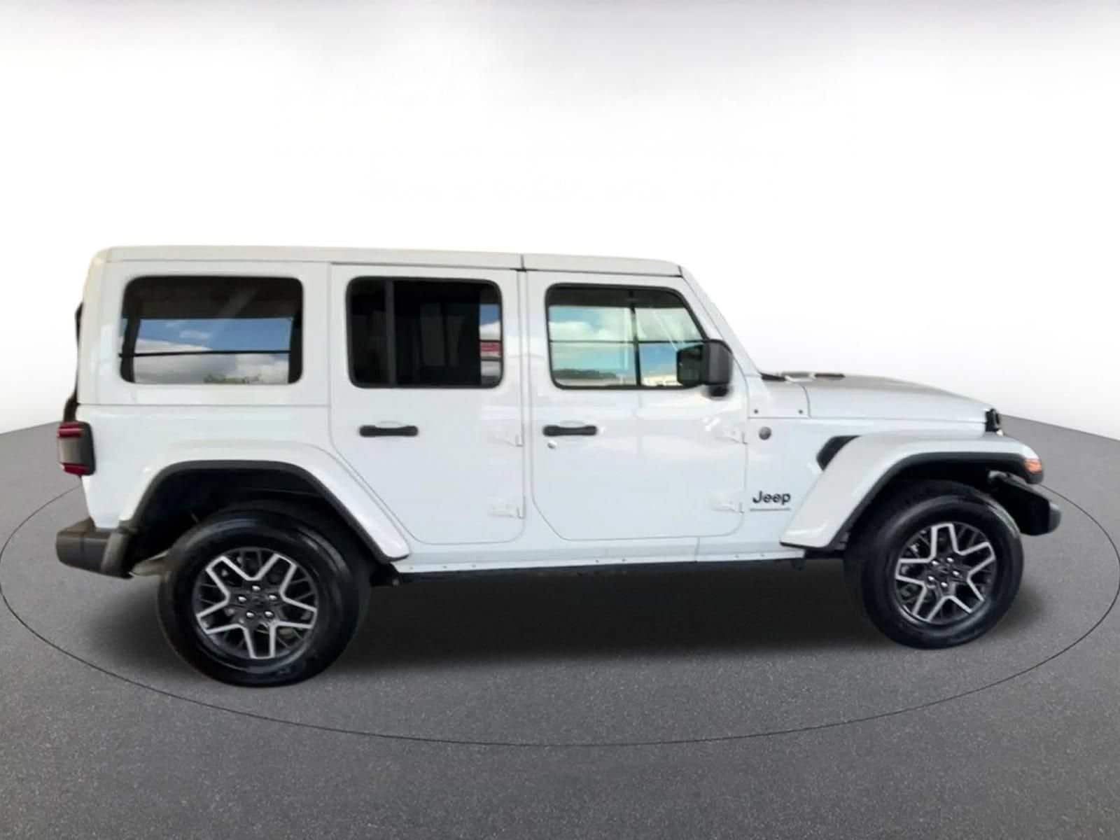 Thumbnail: 2025 Jeep Wrangler - 14