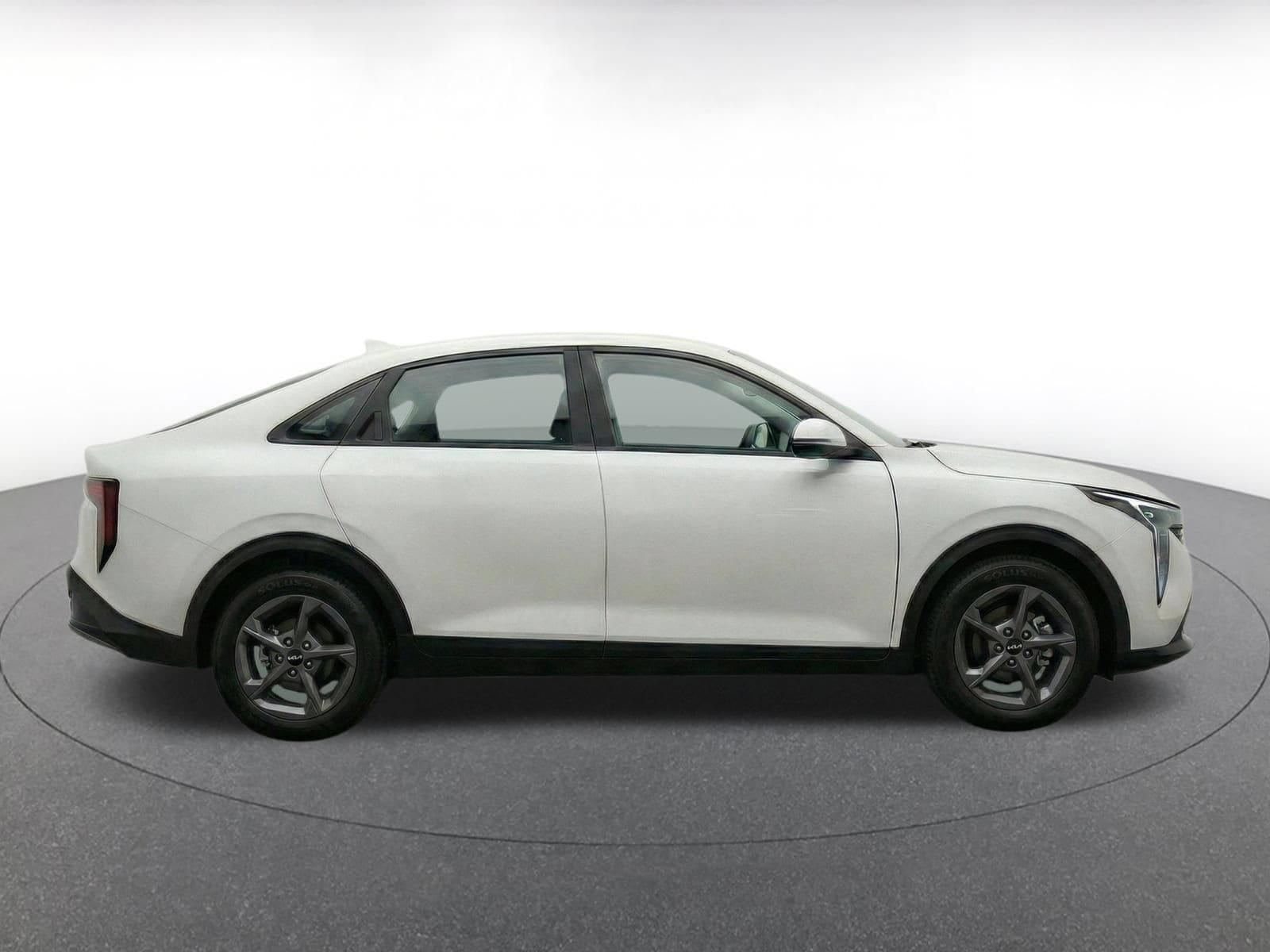 Thumbnail: 2025 Kia K4 - 9