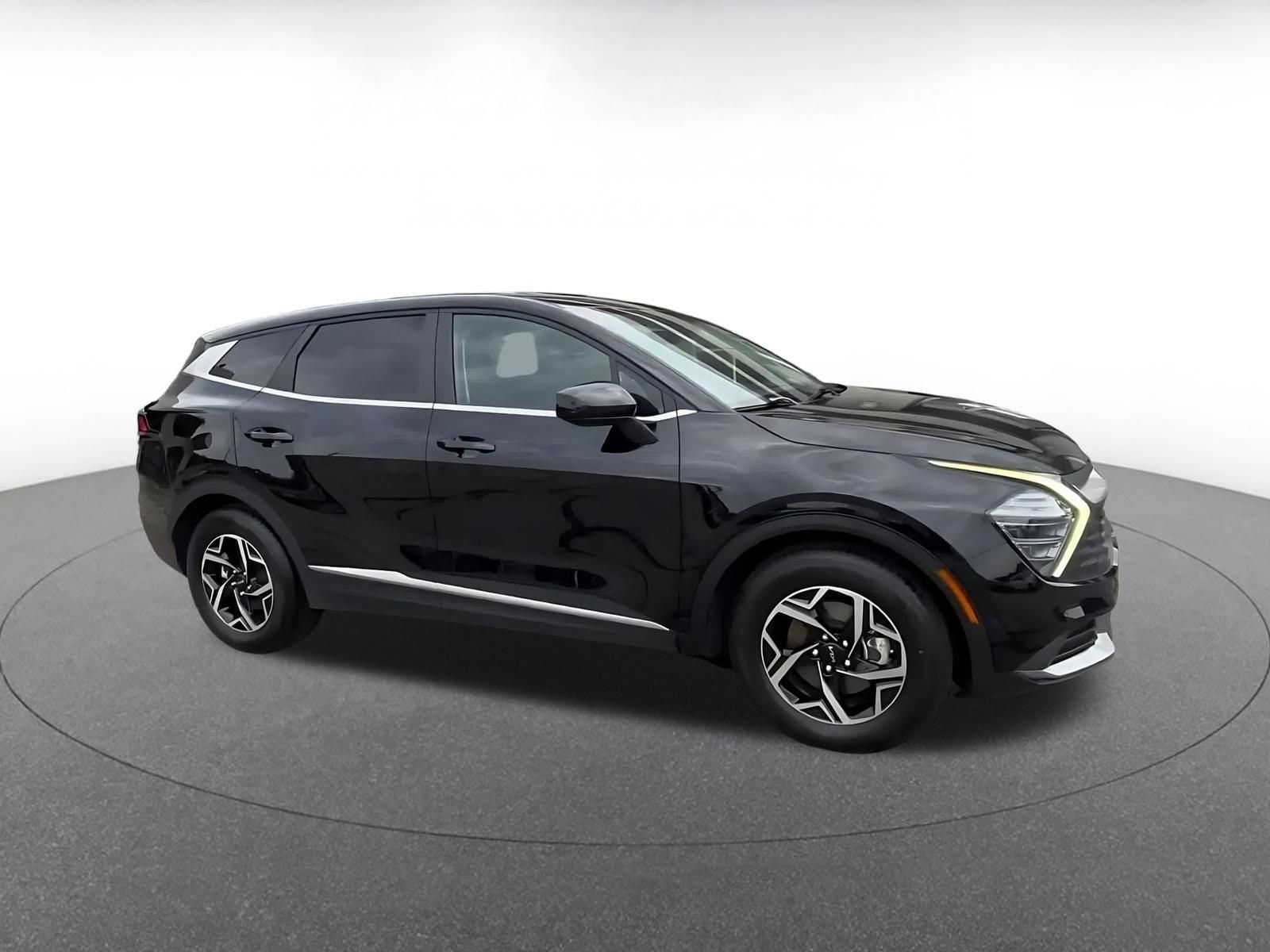 Thumbnail: 2025 Kia Sportage - 2