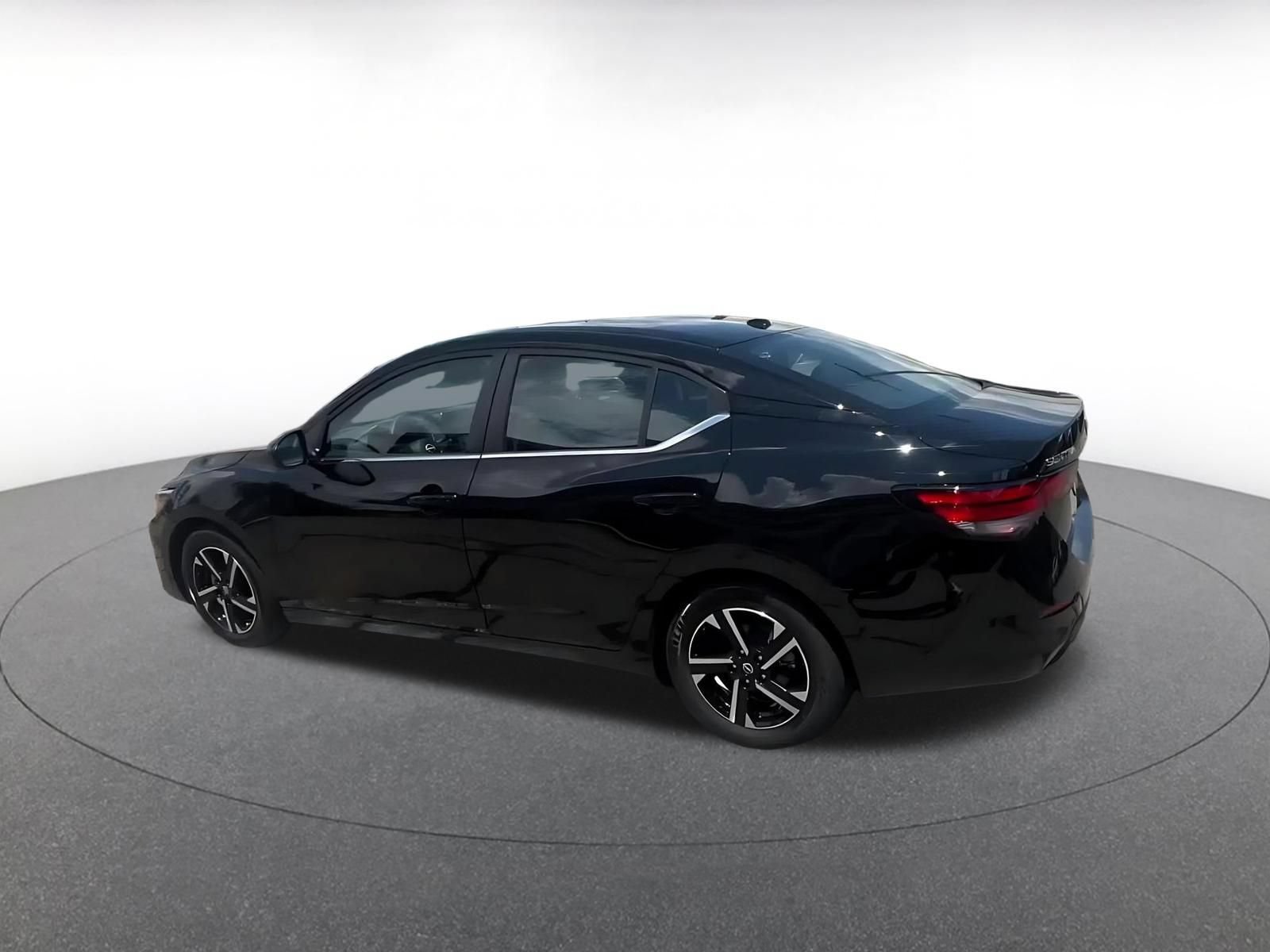 Thumbnail: 2025 Nissan Sentra - 9