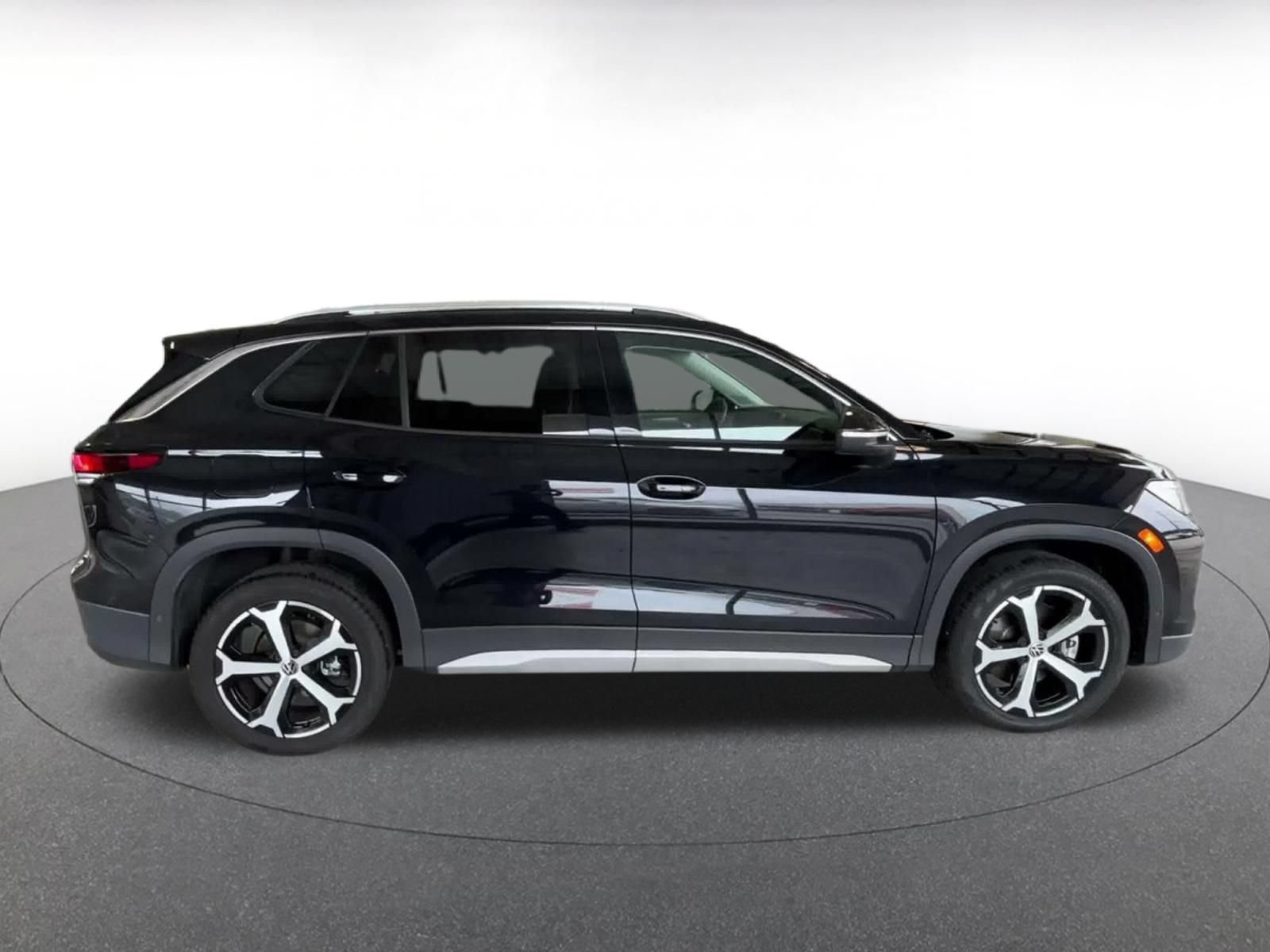 Thumbnail: 2026 Volkswagen Tiguan - 15