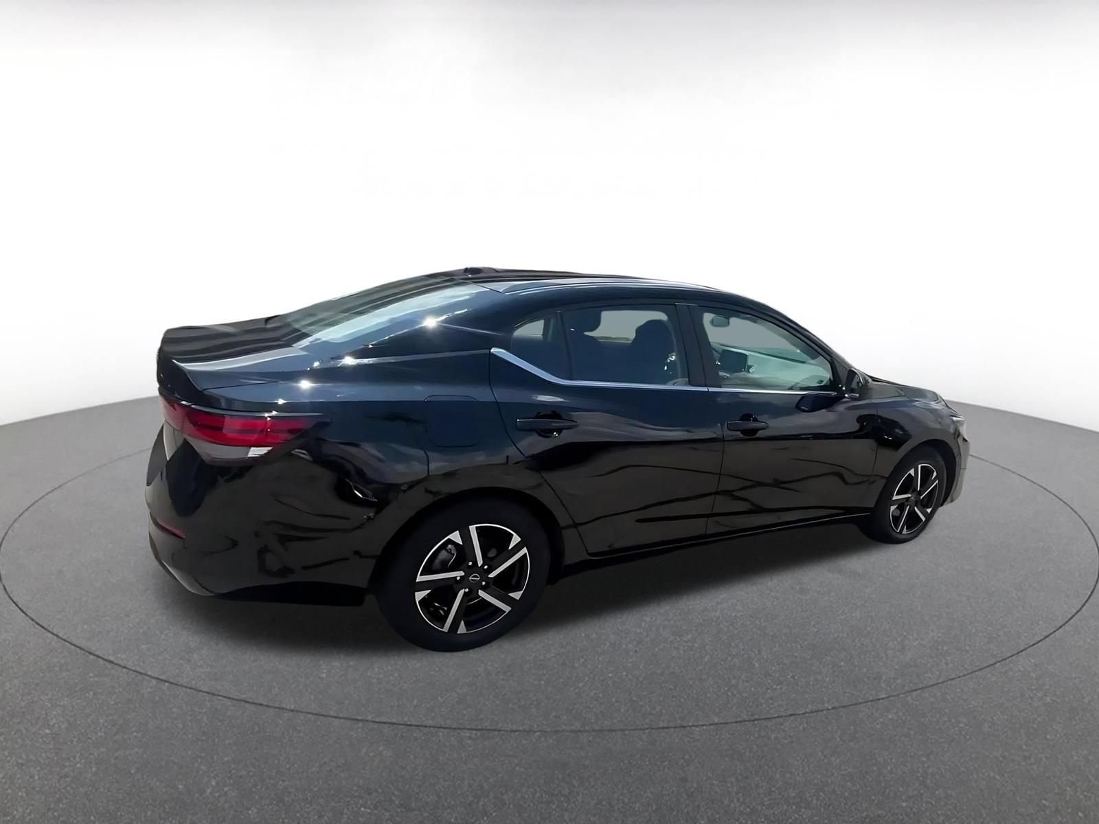 Thumbnail: 2025 Nissan Sentra - 14