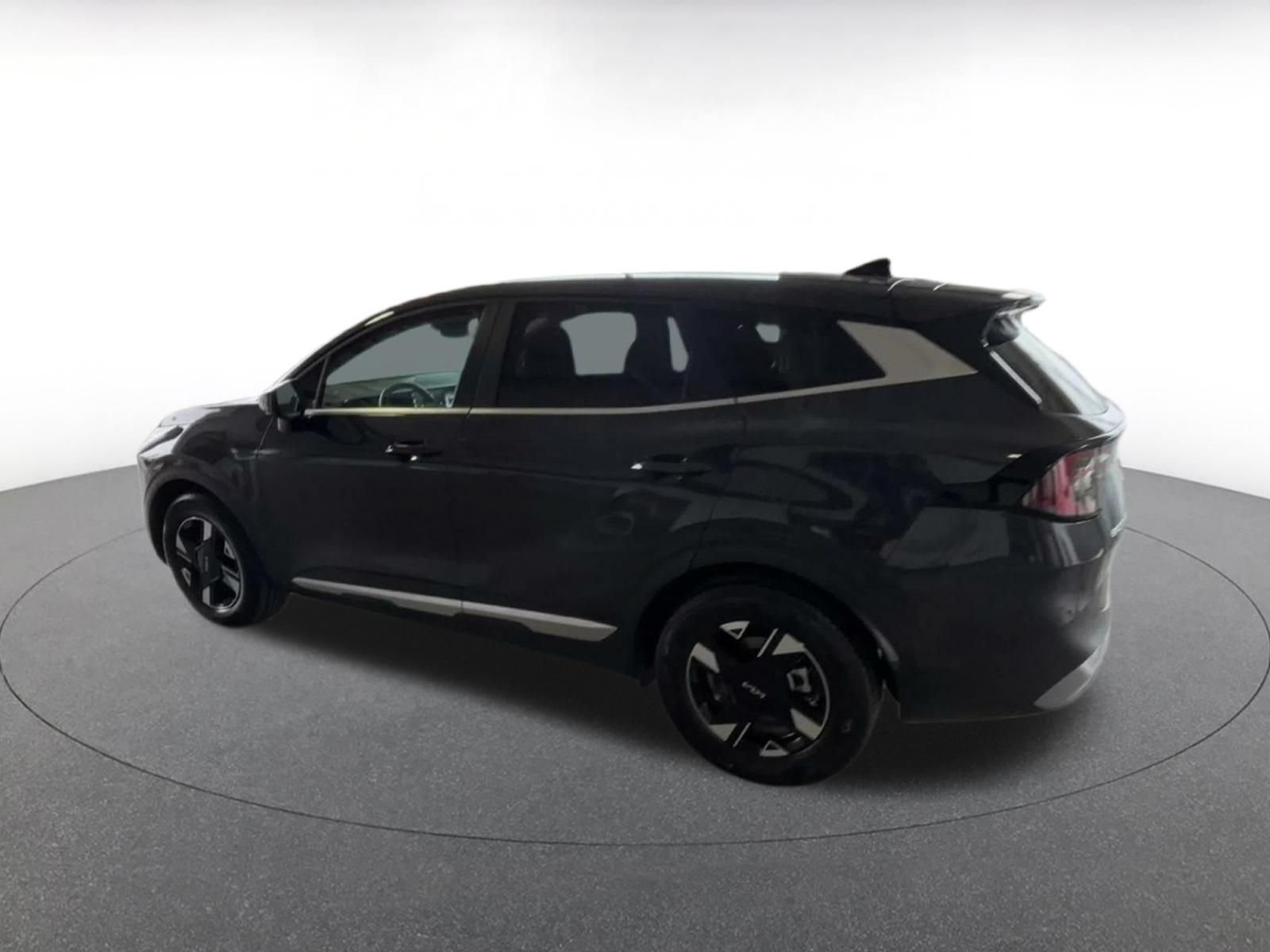 Thumbnail: 2026 Kia Sportage - 9