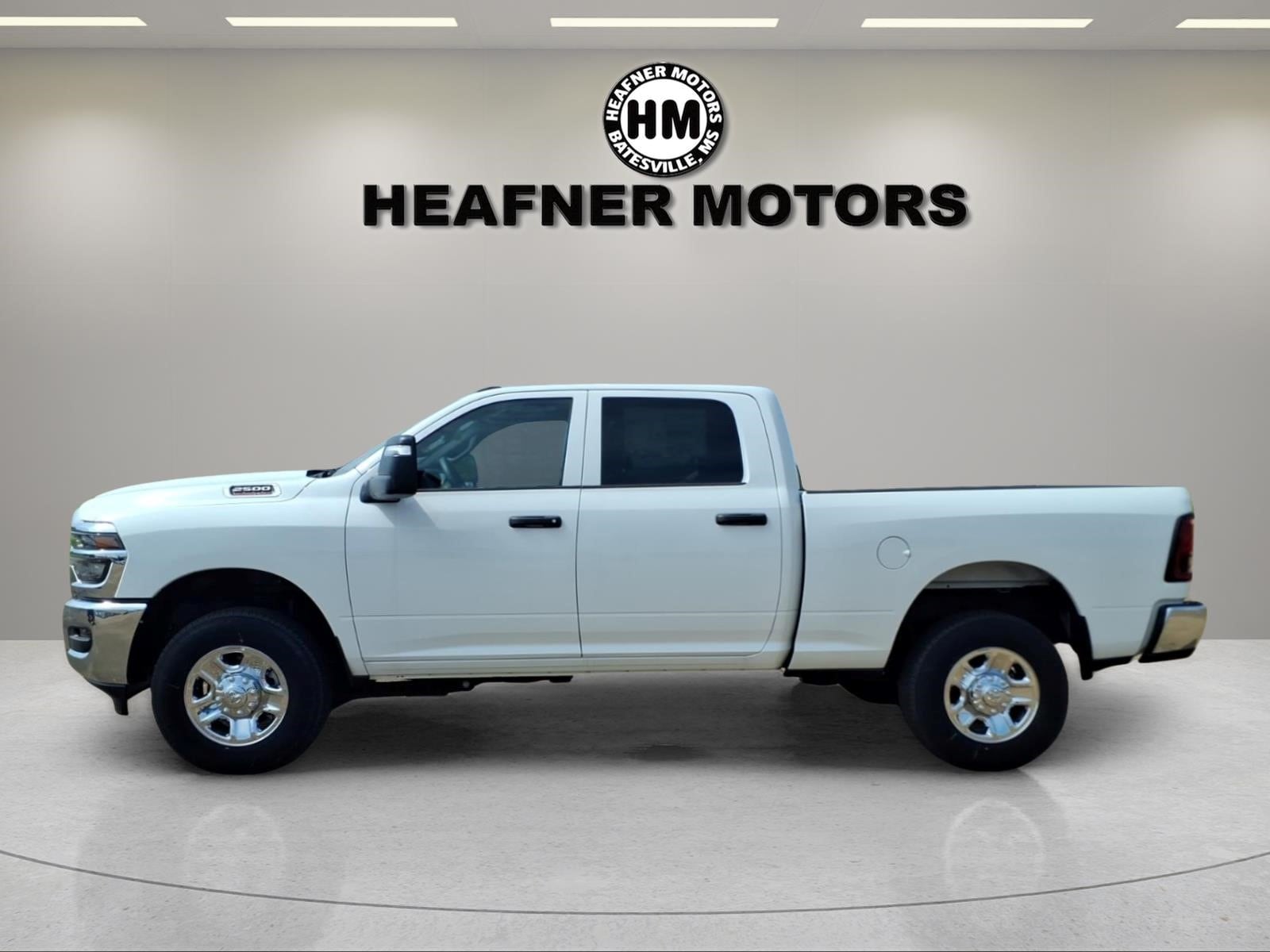 2026 RAM 2500 Tradesman - Photo 6