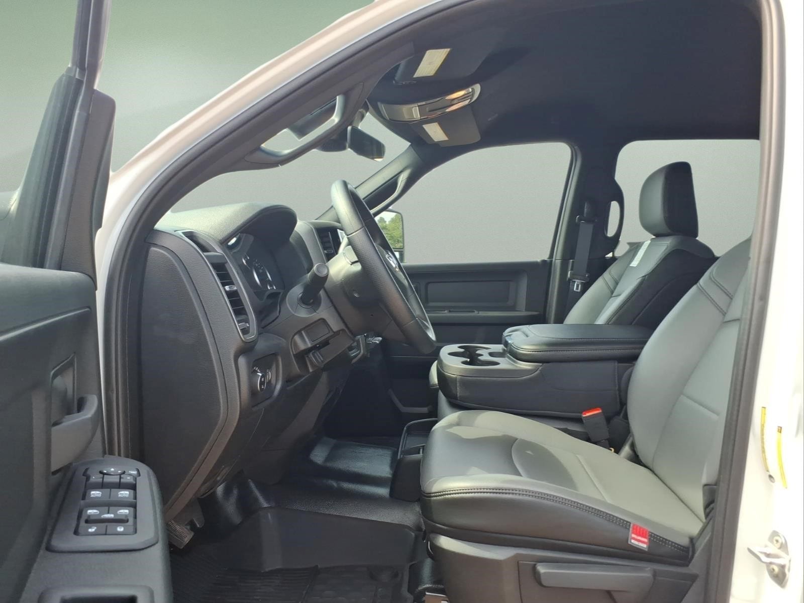 2026 RAM 2500 Tradesman - Photo 15